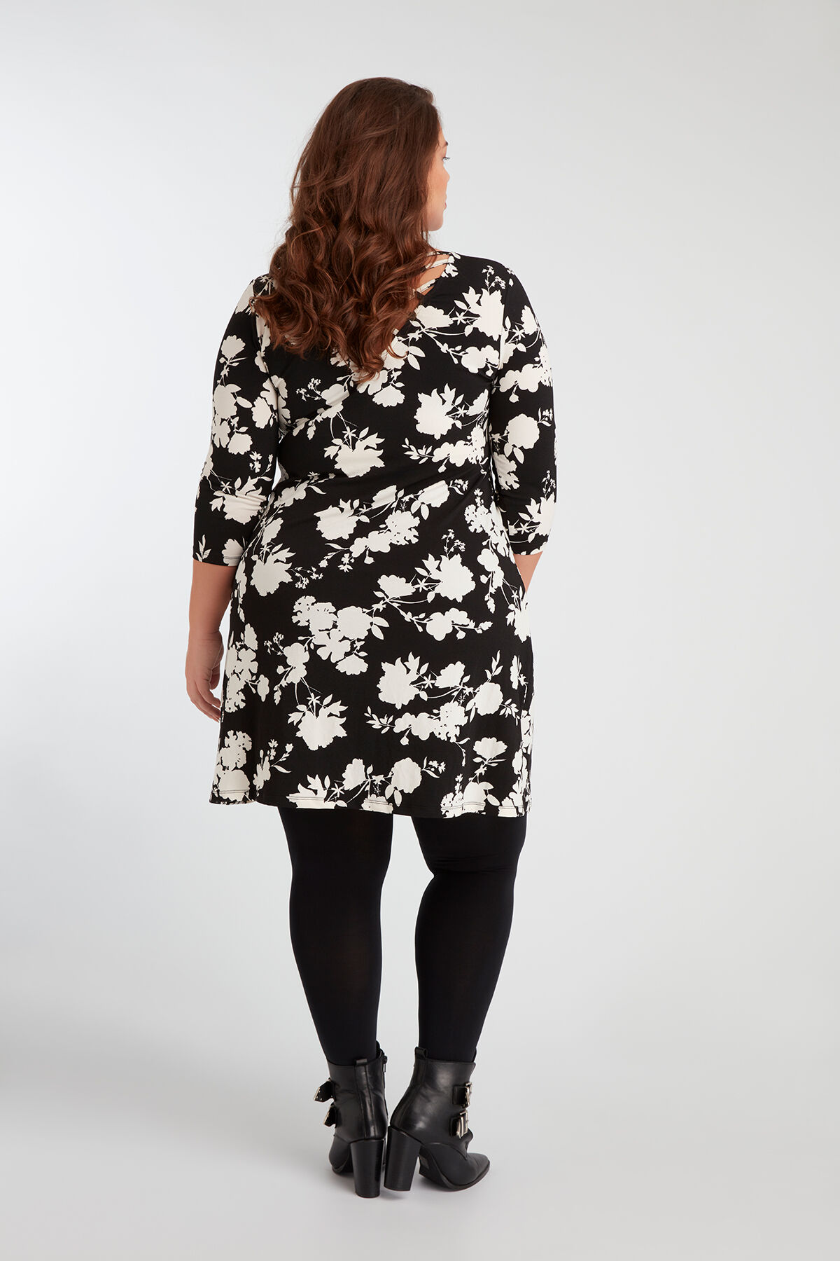 Vestido tipo t&uacute;nica estampado image number 4