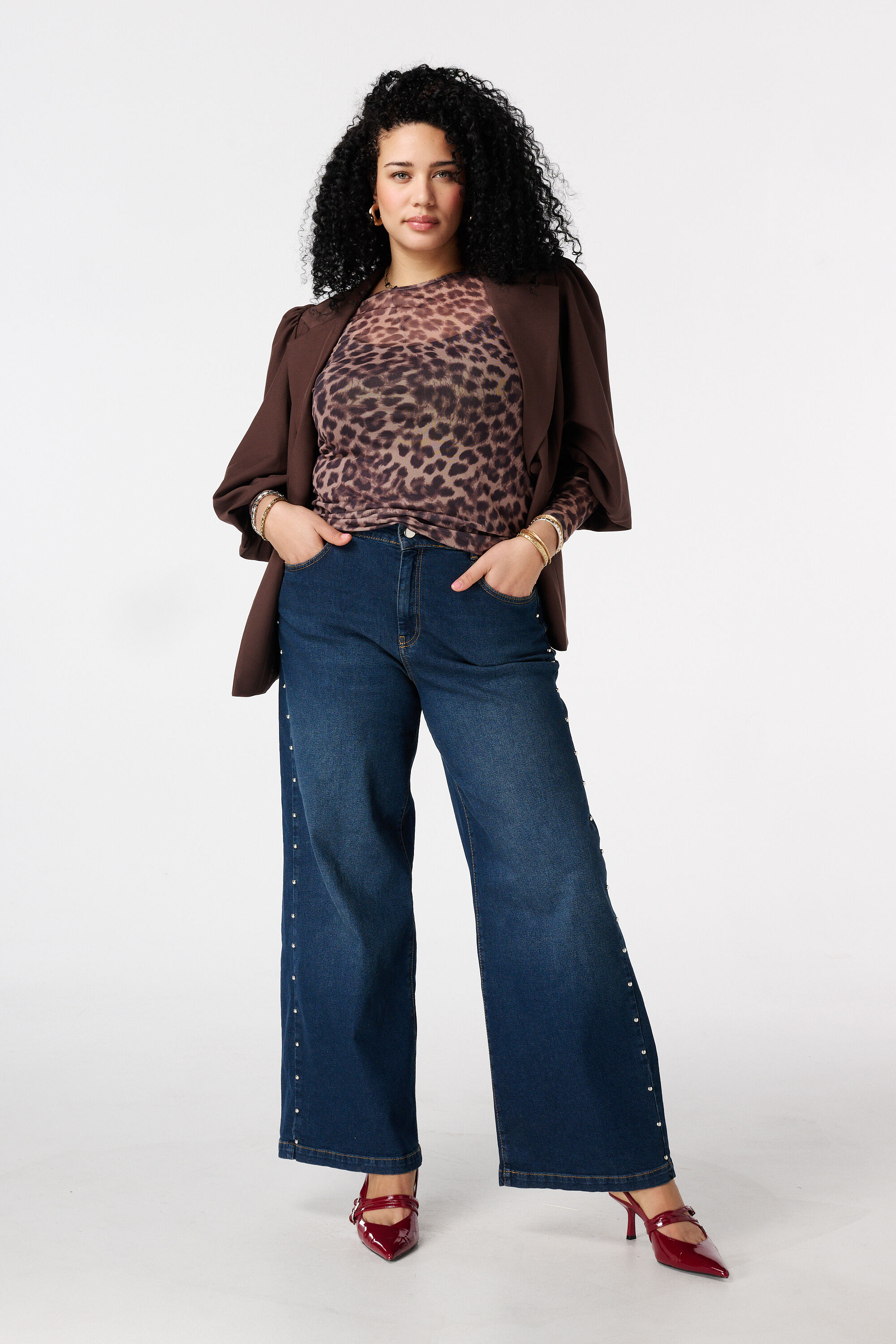 Top de mesh con estampado image number 5