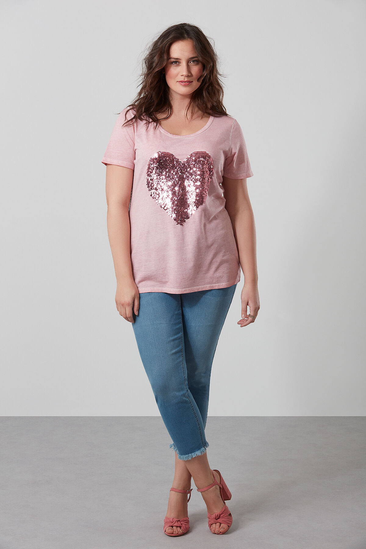 Camiseta con lentejuelas image number 3