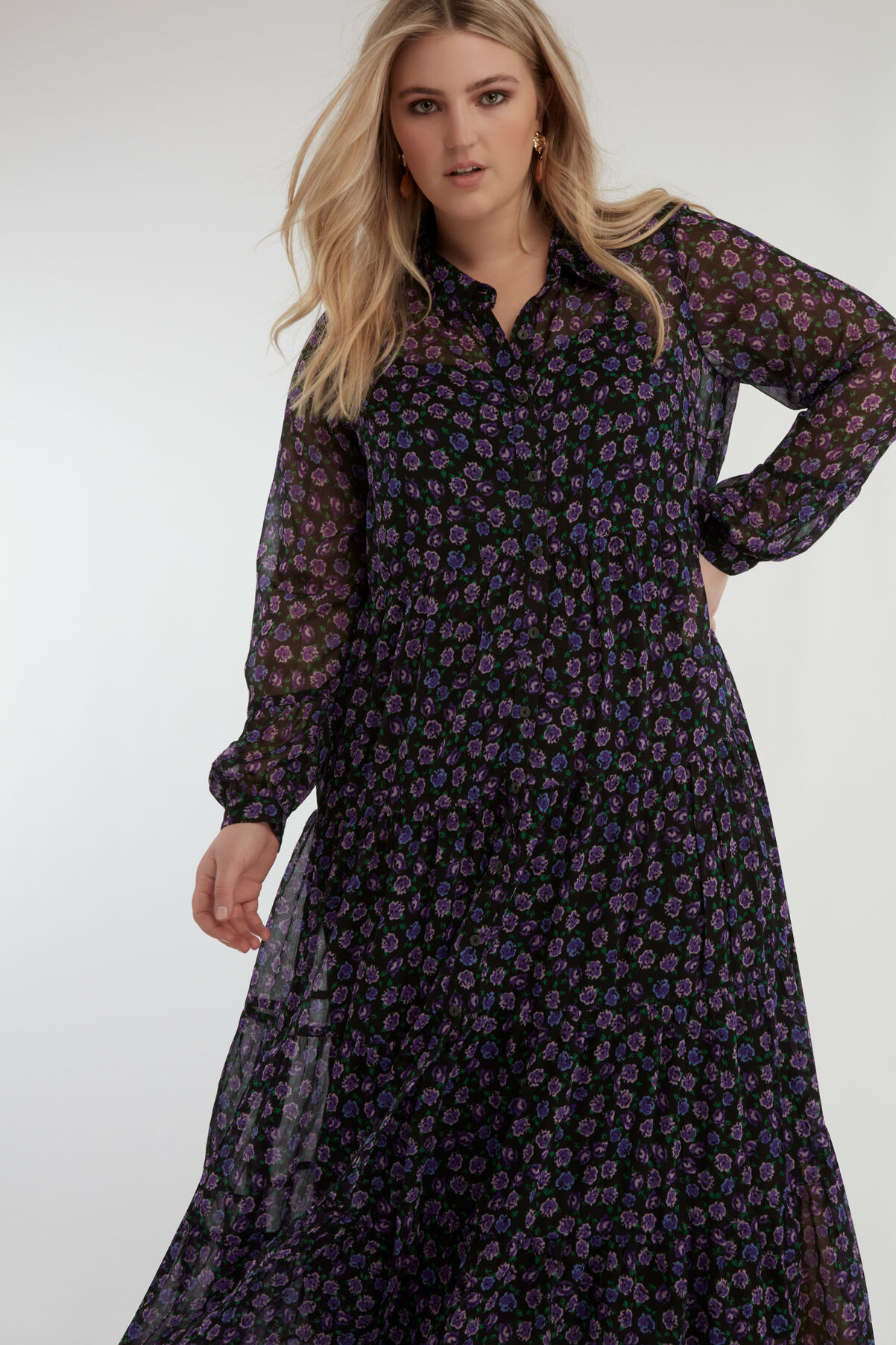 Vestido camisero con estampado image number 4