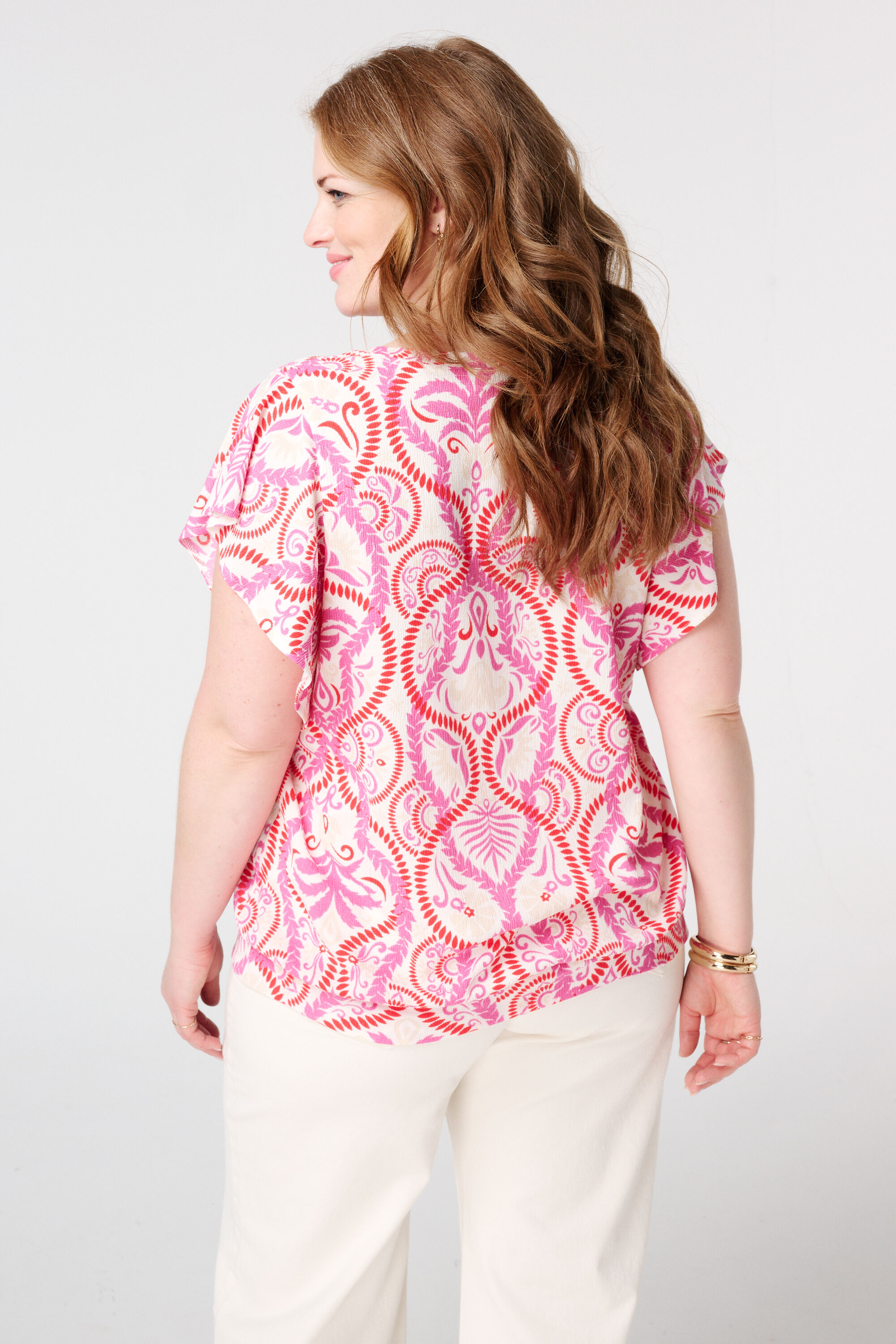 Top con textura y manga casquillo image number 3