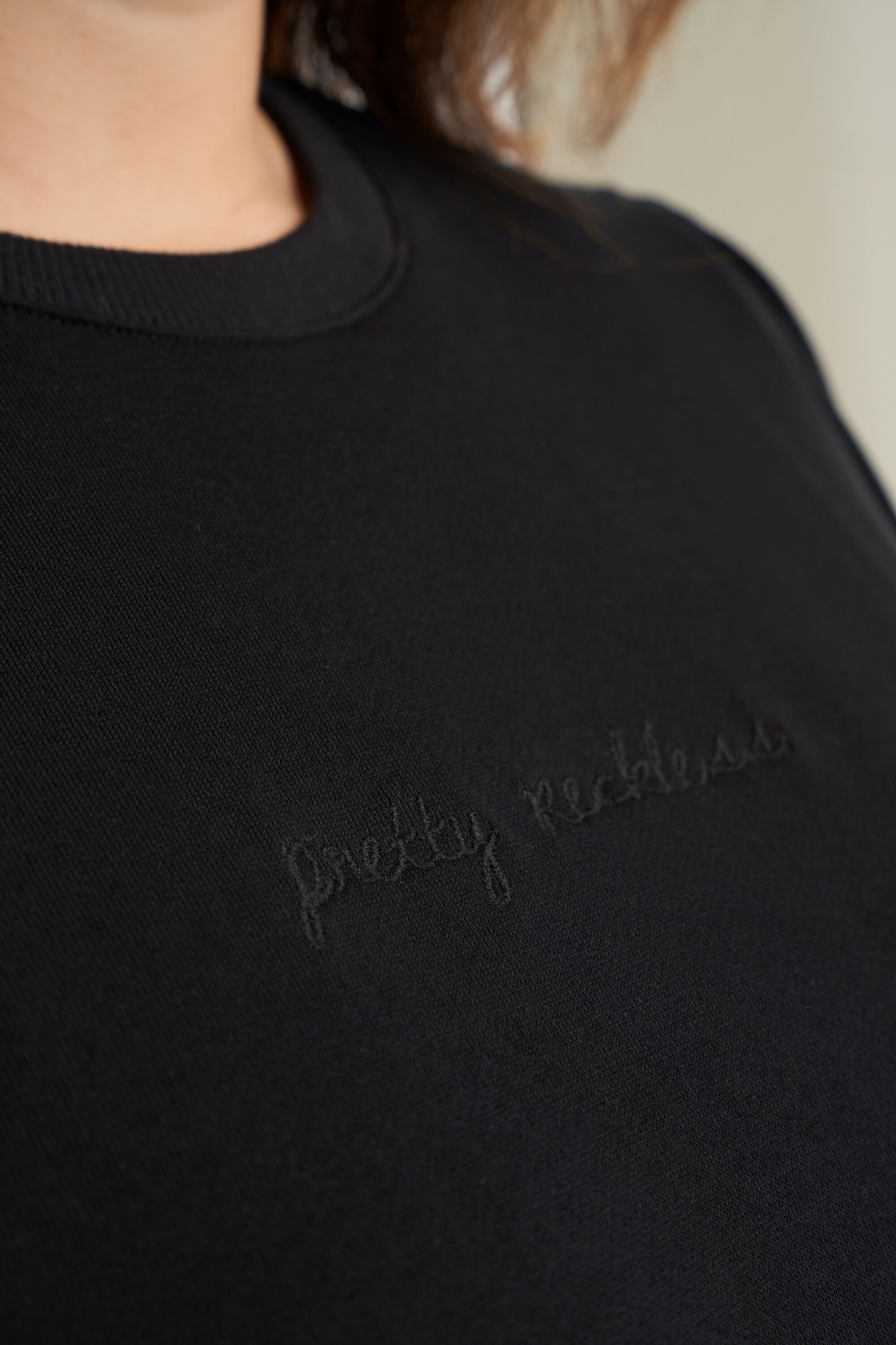 Vestido su&eacute;ter con manga abullonada  image number 4