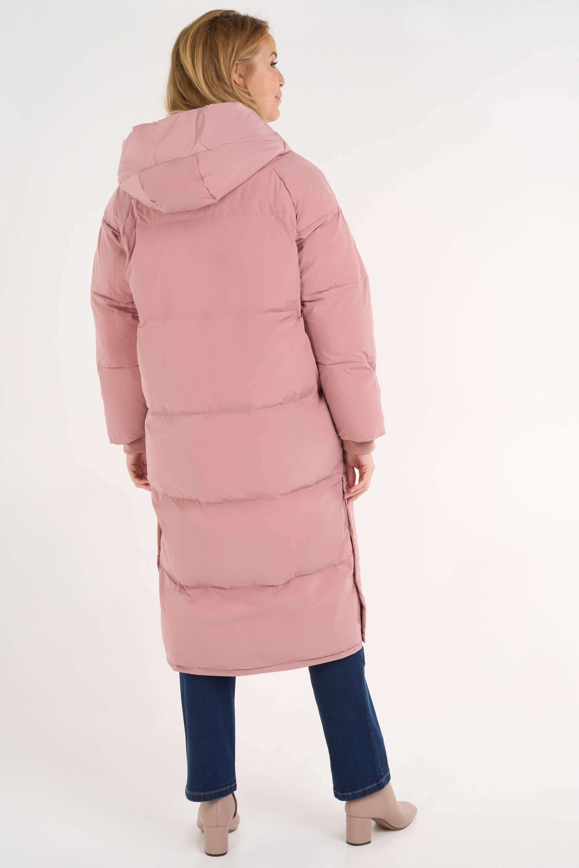 Chaqueta con capucha image number 3