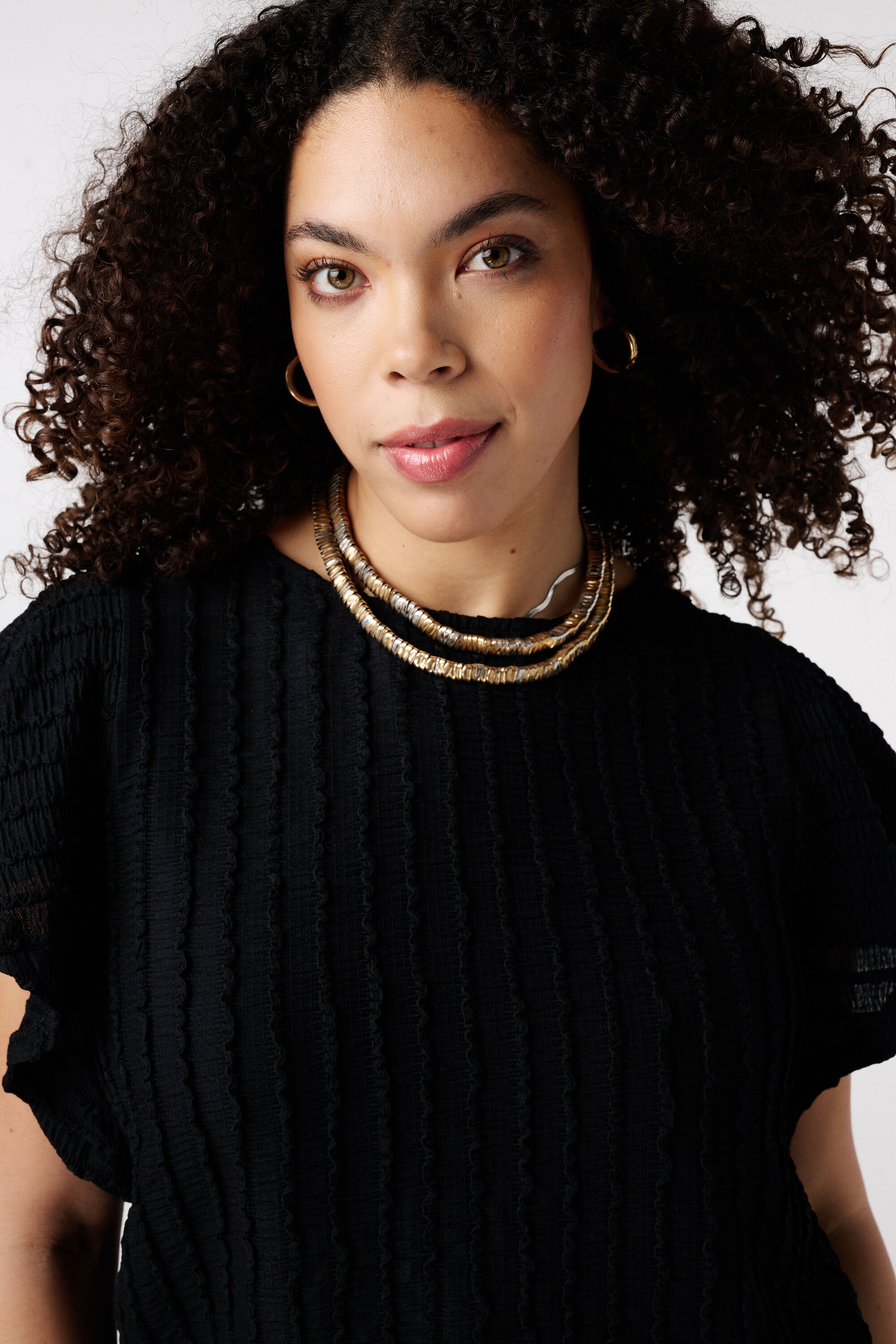 Top con mangas mariposa image number 4