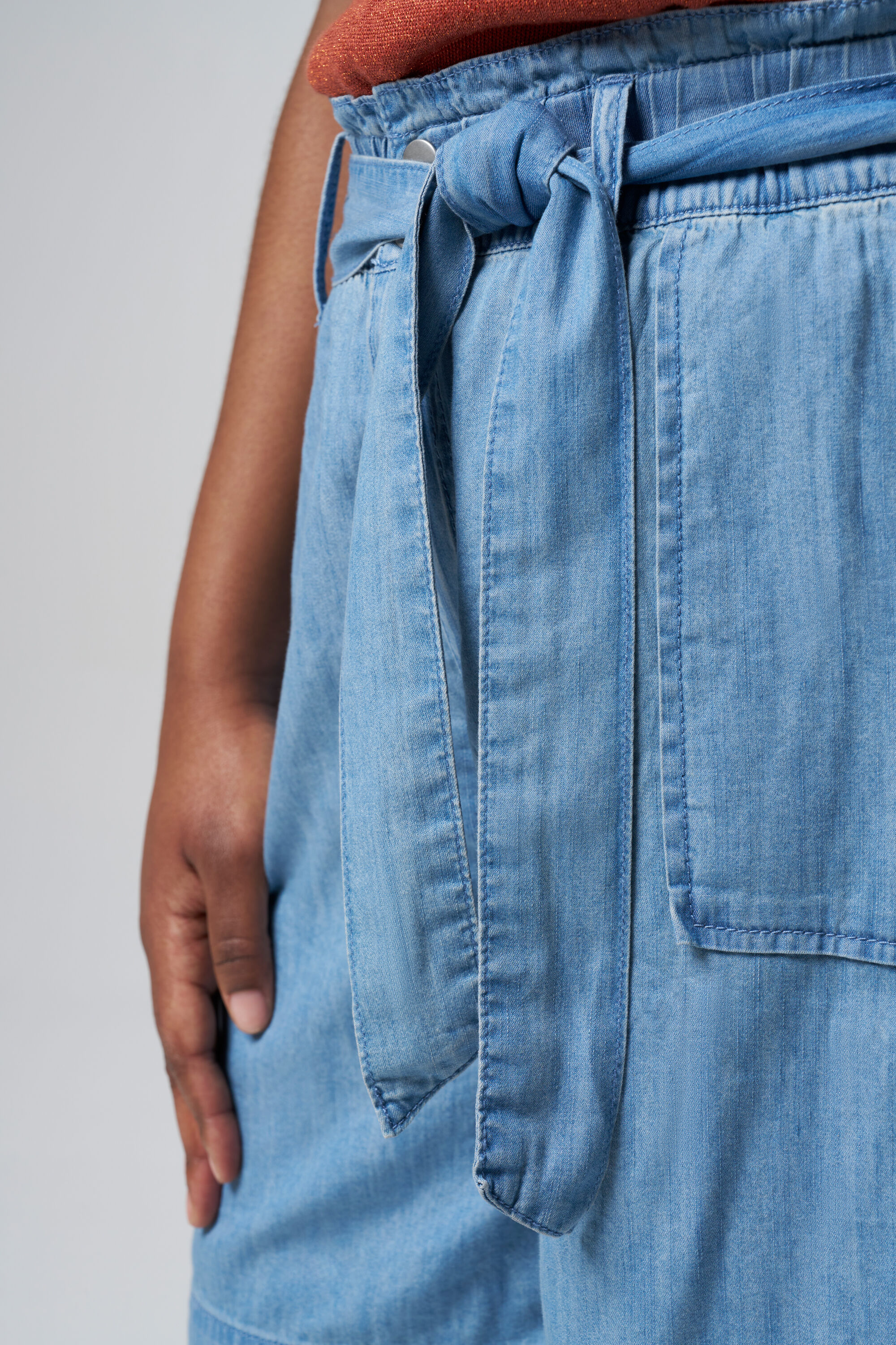 Shorts paperbag con aspecto de denim image number 4