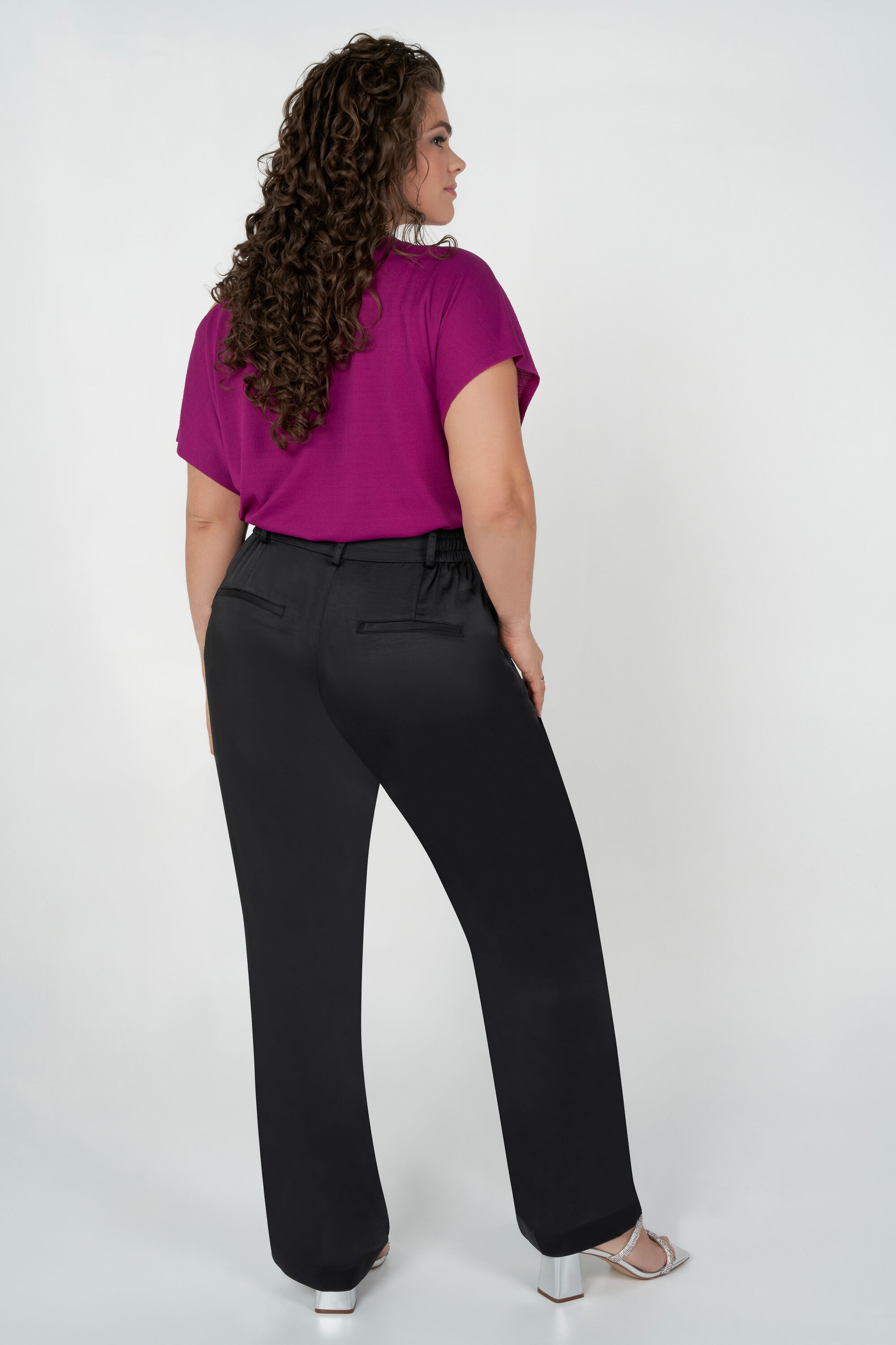 Pantalones de sat&eacute;n image number 3