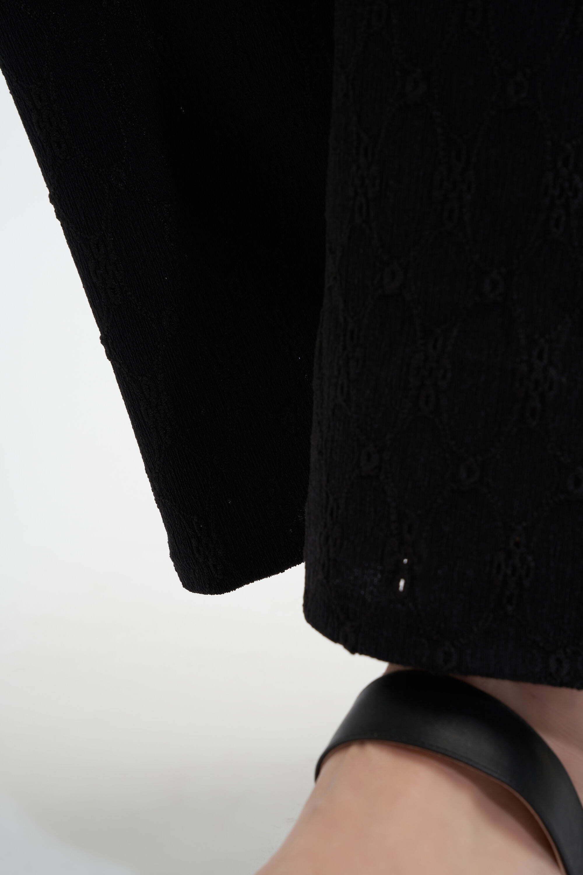 Pantalones anchos con bordado ingl&eacute;s image number 5