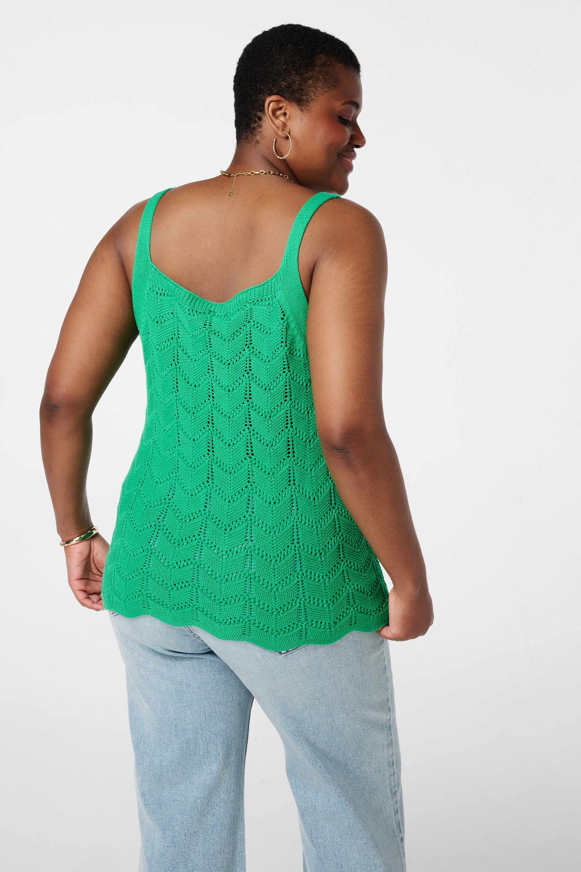 Top de ganchillo con escote en pico image number 3