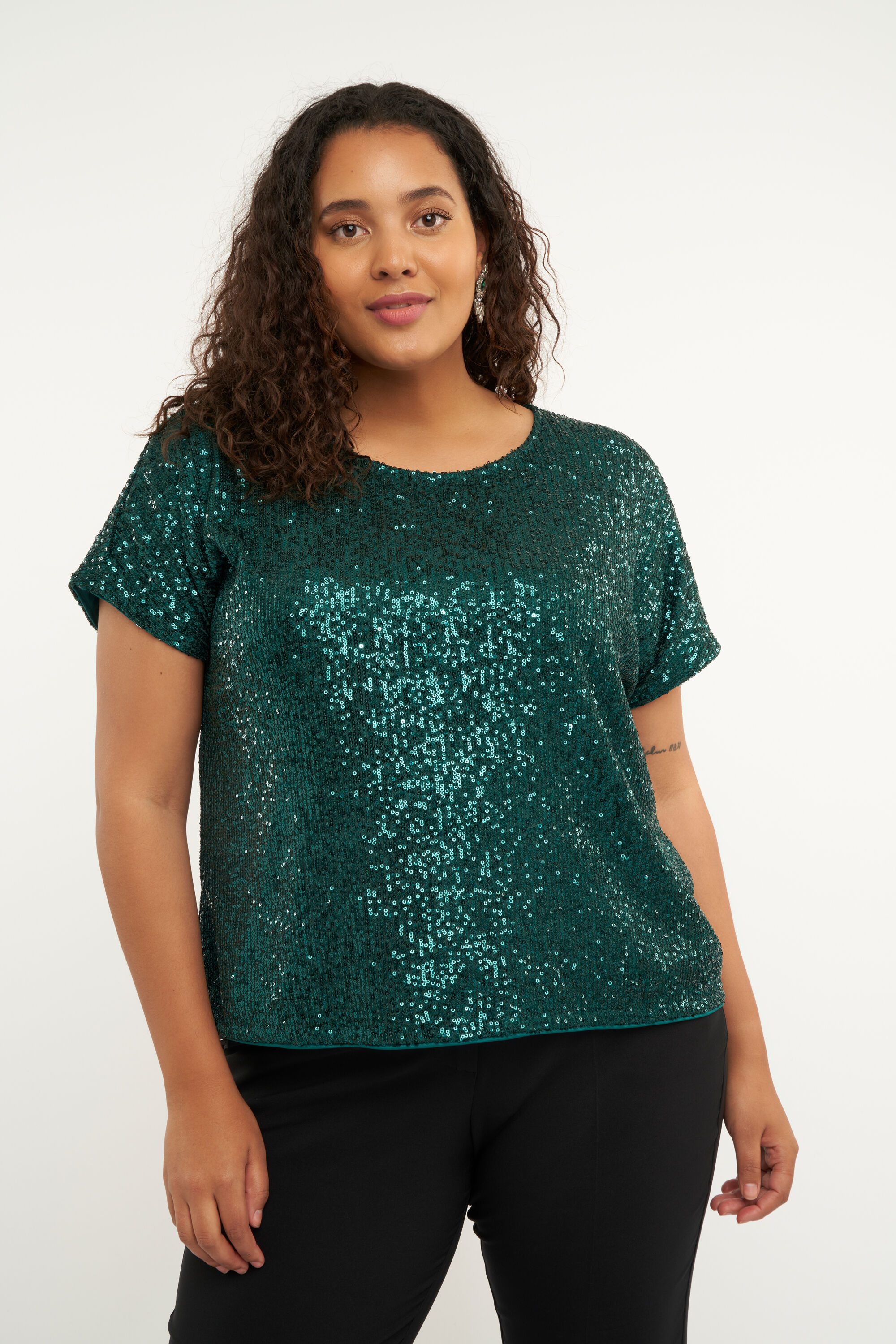 Top con lentejuelas  image number 4