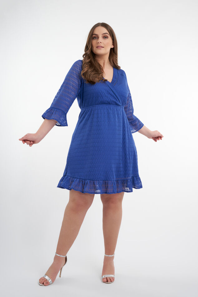 Vestido cruzado de encaje image number 7