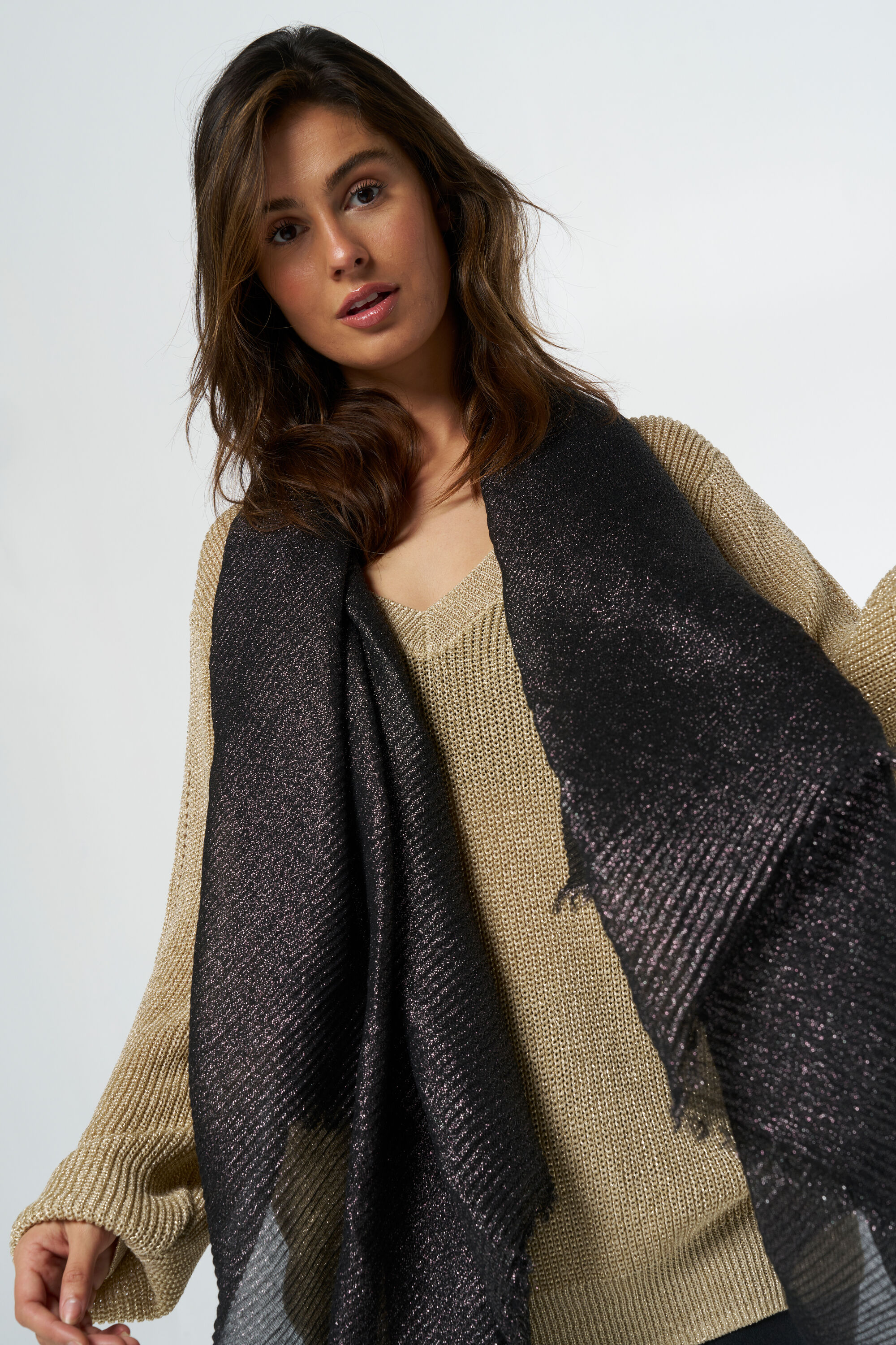 Bufanda con purpurina image number 3