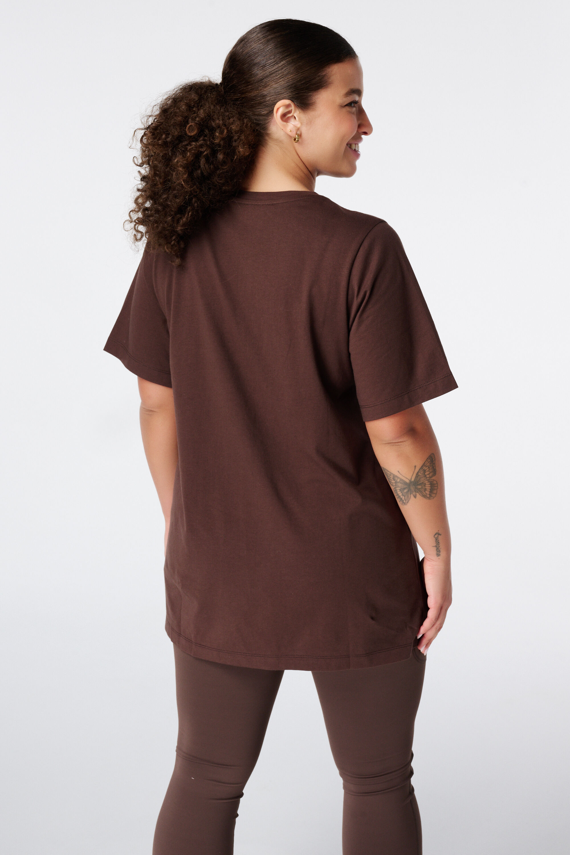 Camiseta con dise&ntilde;o image number 3