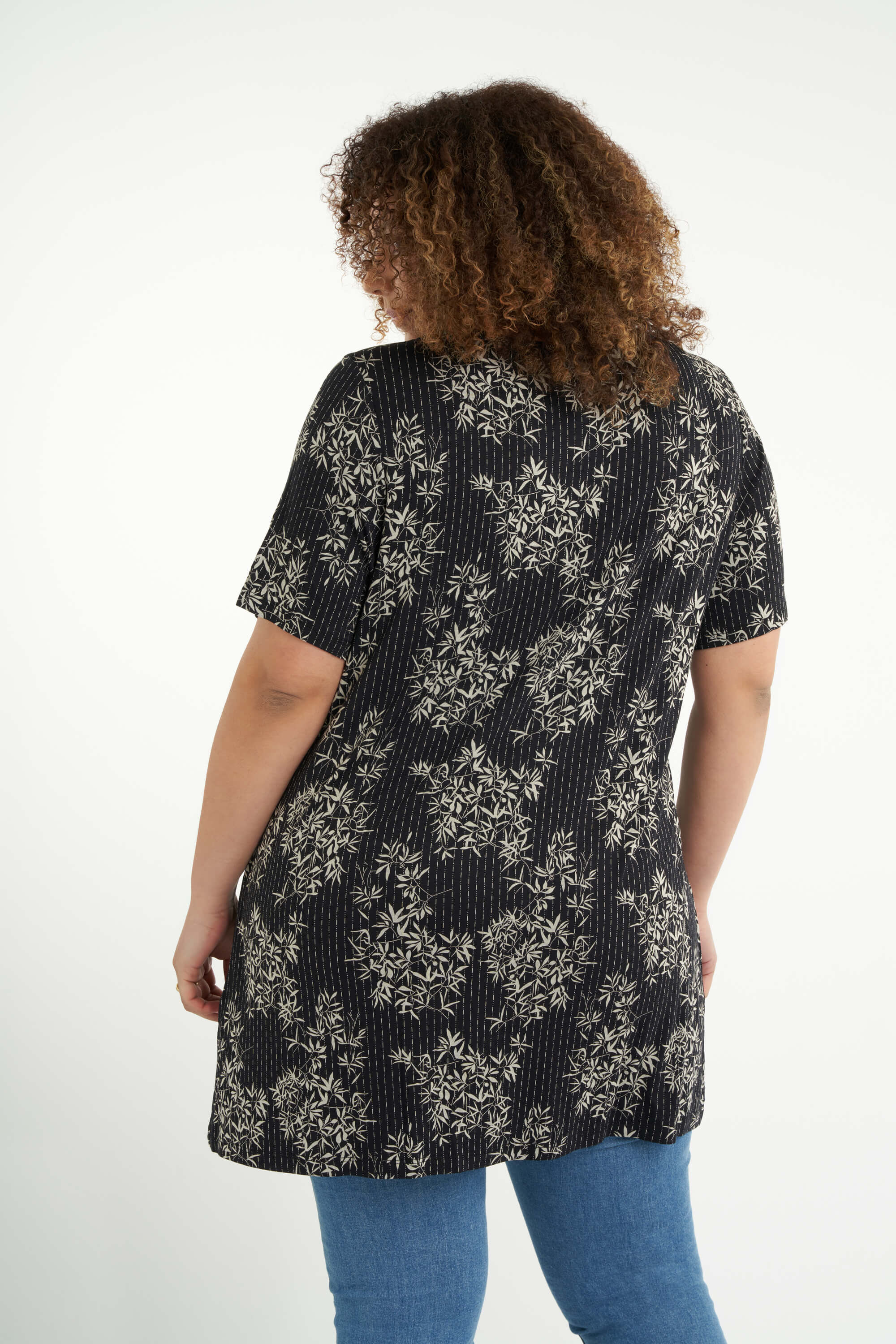 Top con estampado image number 3