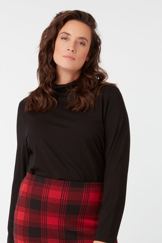 Blusa de viscosa con cuello alto image number 5