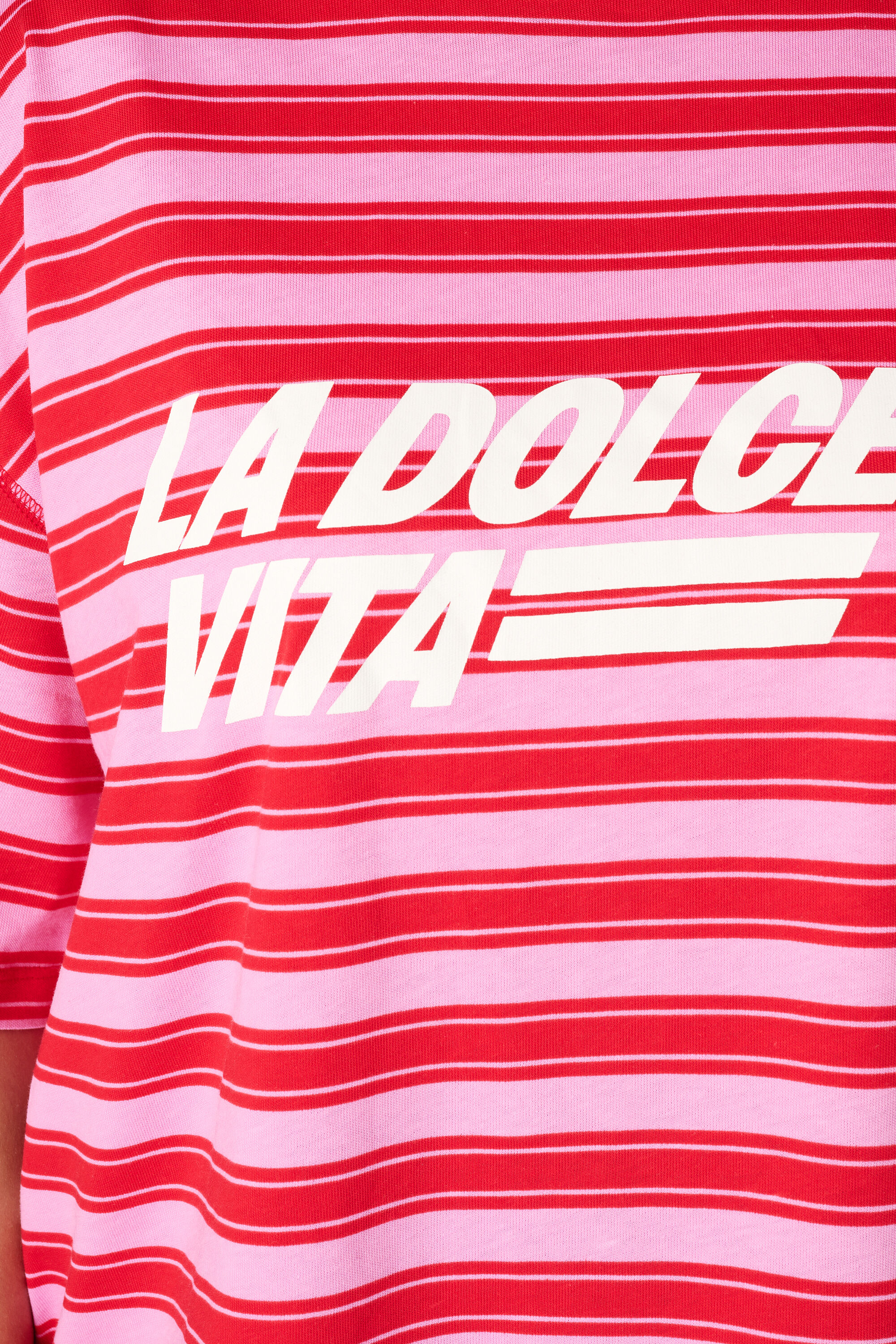 Camiseta oversize con ilustraci&oacute;n image number 6