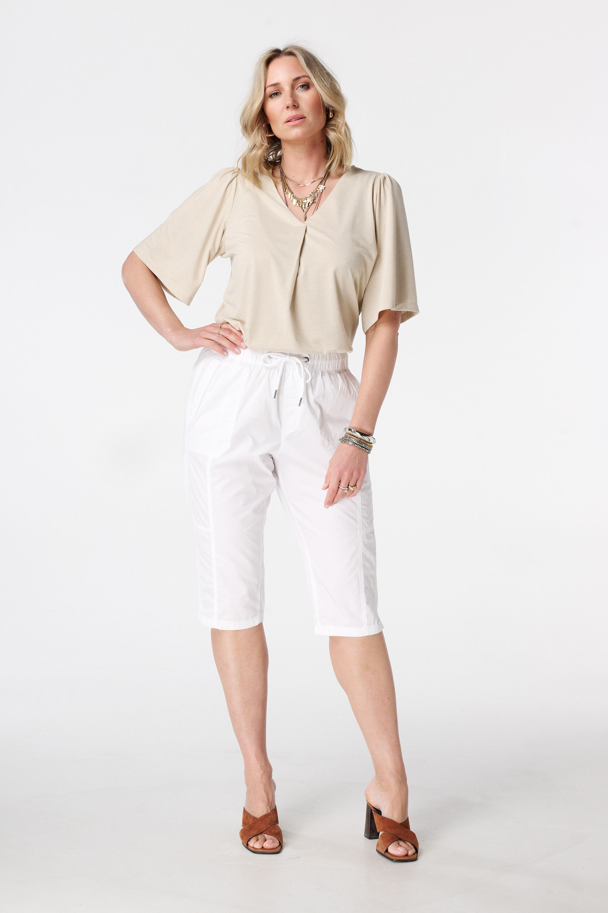 Pantal&oacute;n capri con cintura el&aacute;stica