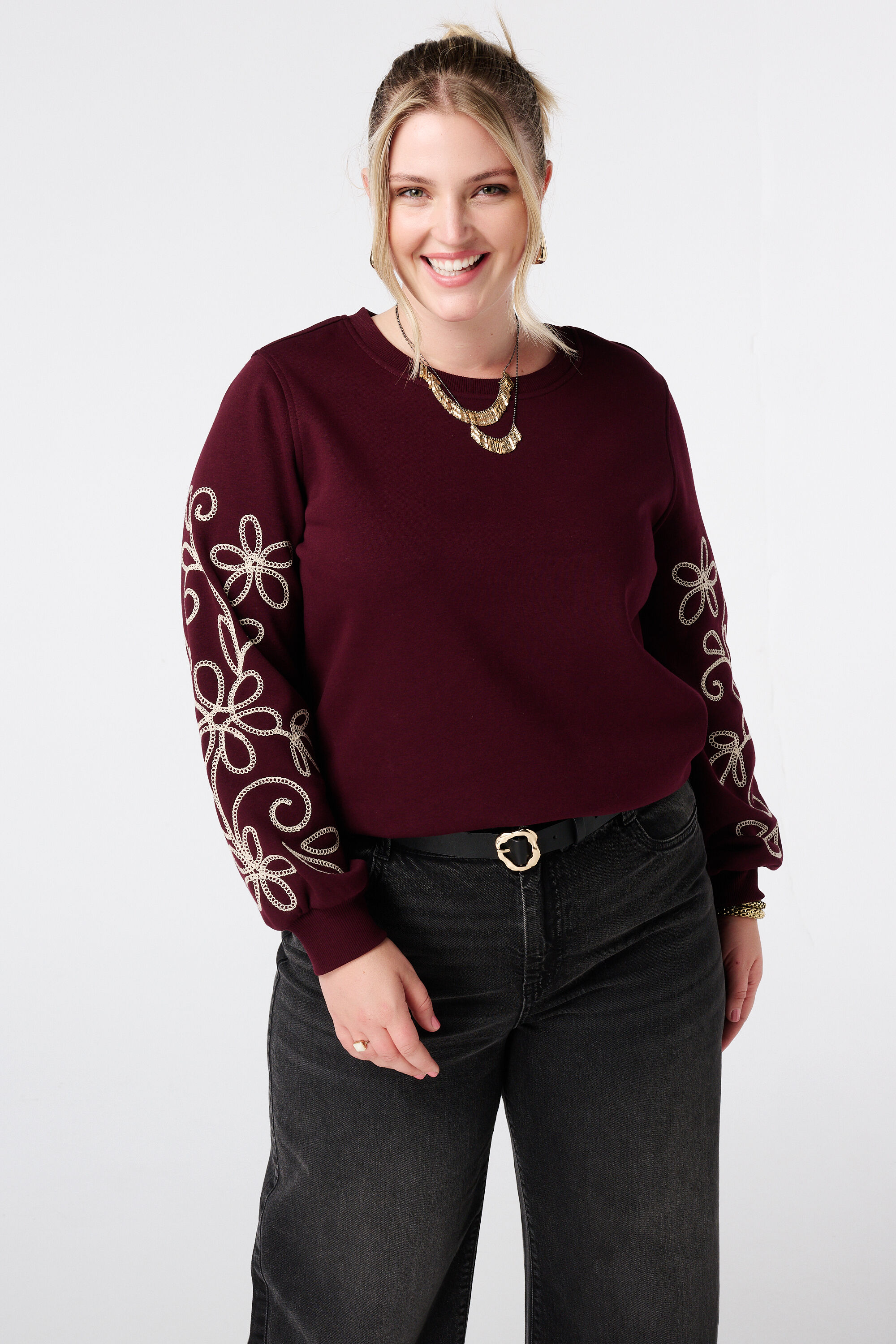 Jersey con detalles bordados