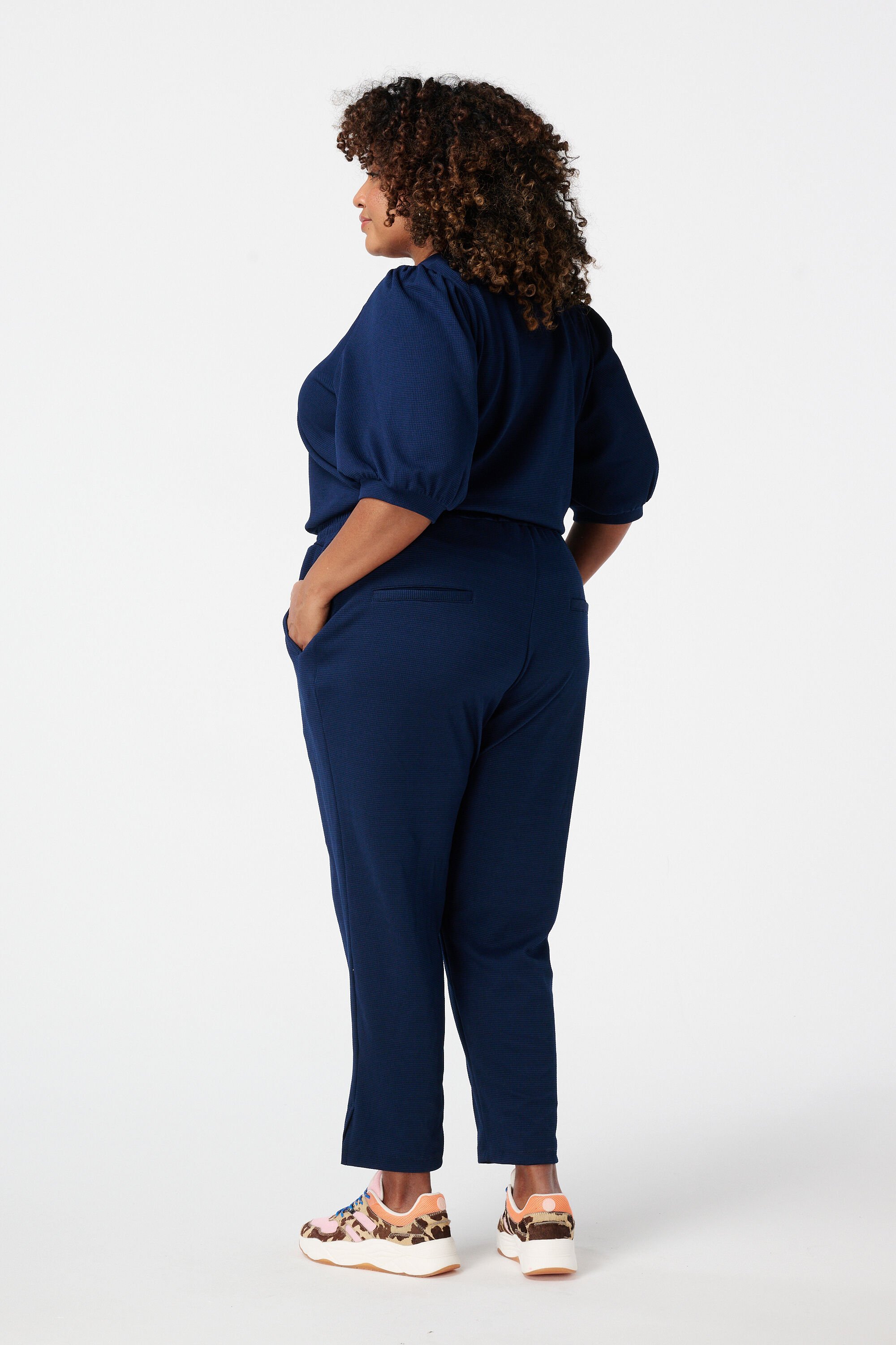 Pantalones con cintura el&aacute;stica image number 3