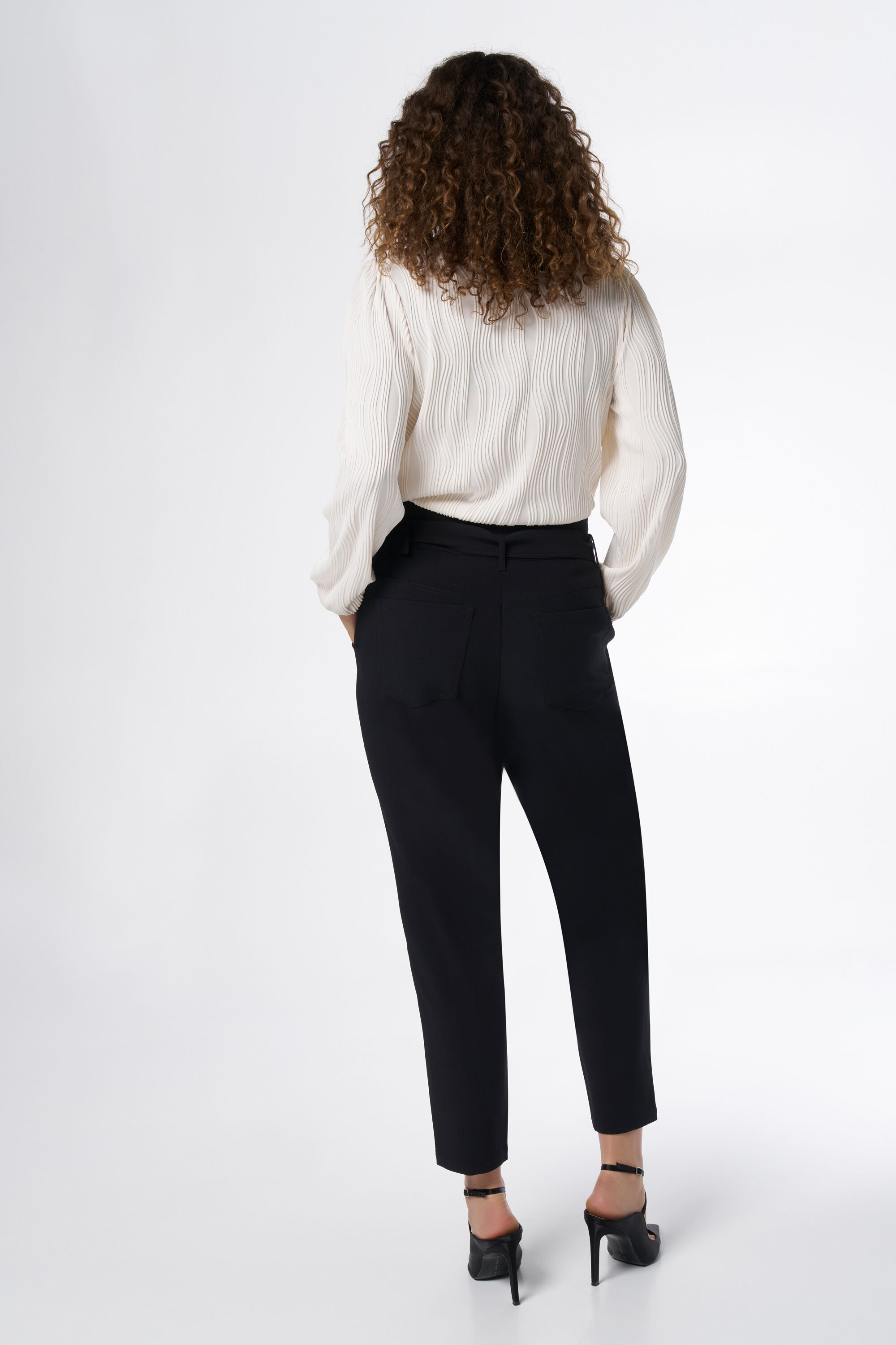 Pantalones Paperbag image number 3