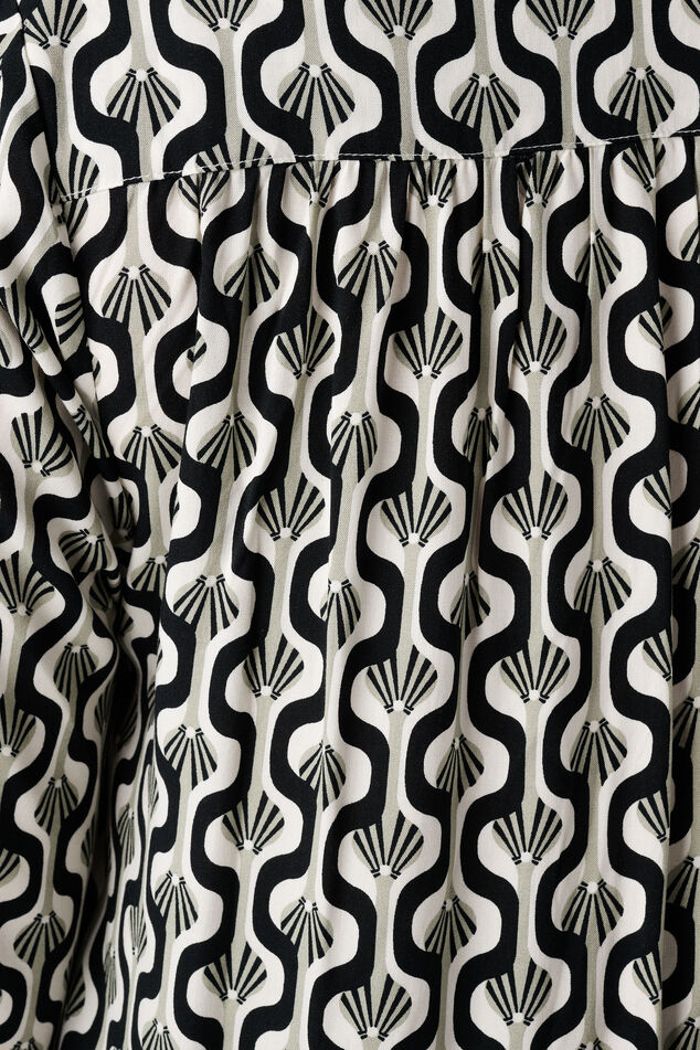 Blusa oversize con estampado image number 6