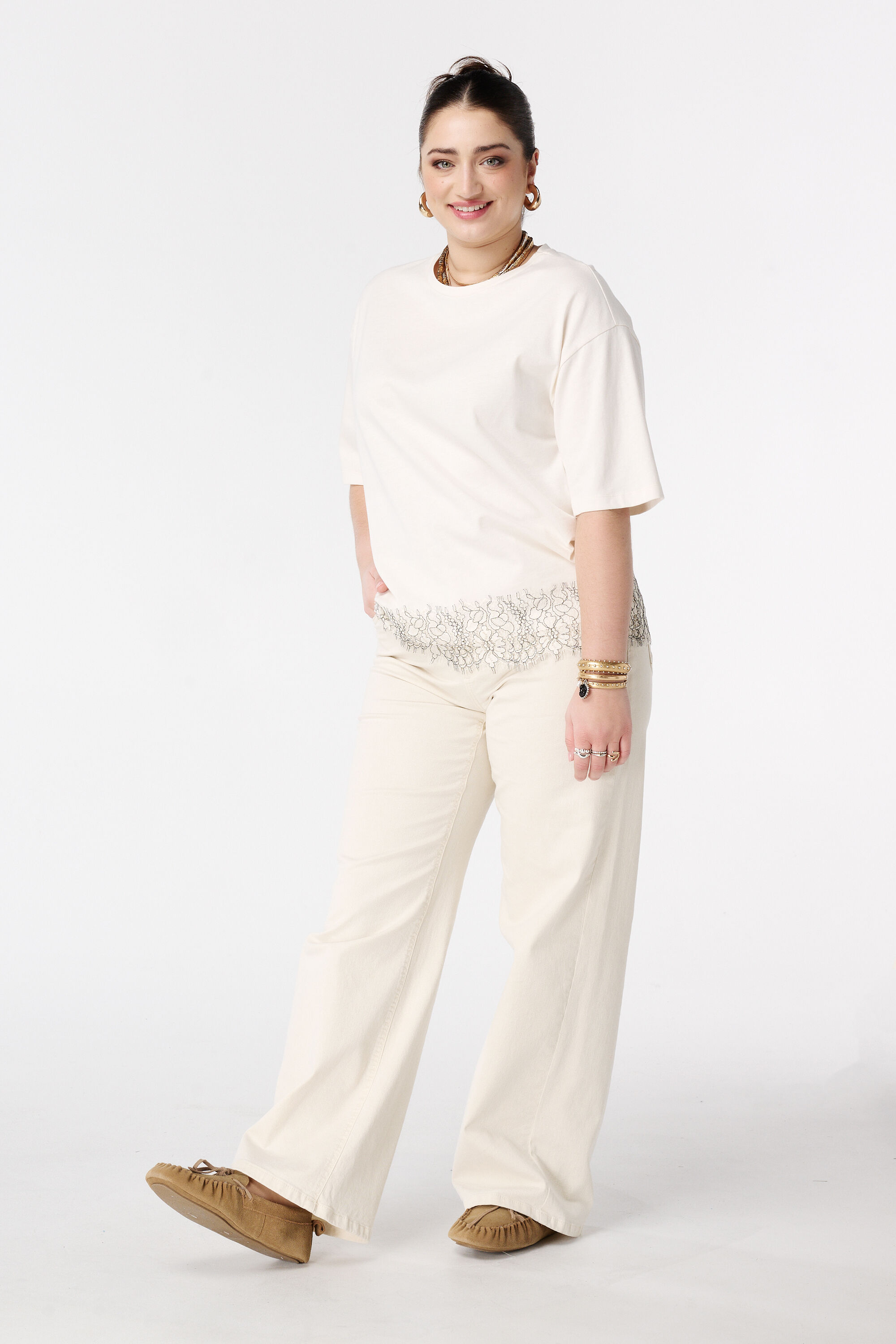 Camiseta oversize con encaje image number 5