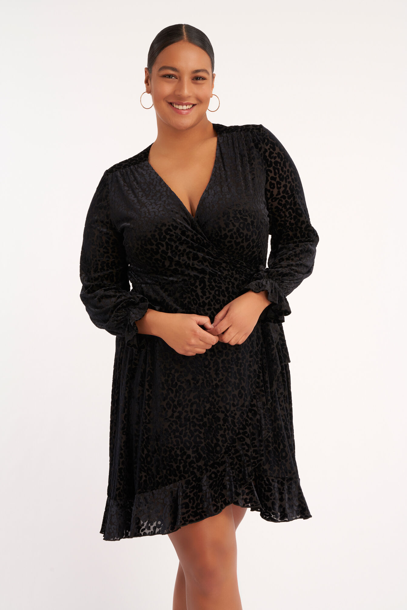 Vestido cruzado con estampado de leopardo image number 6