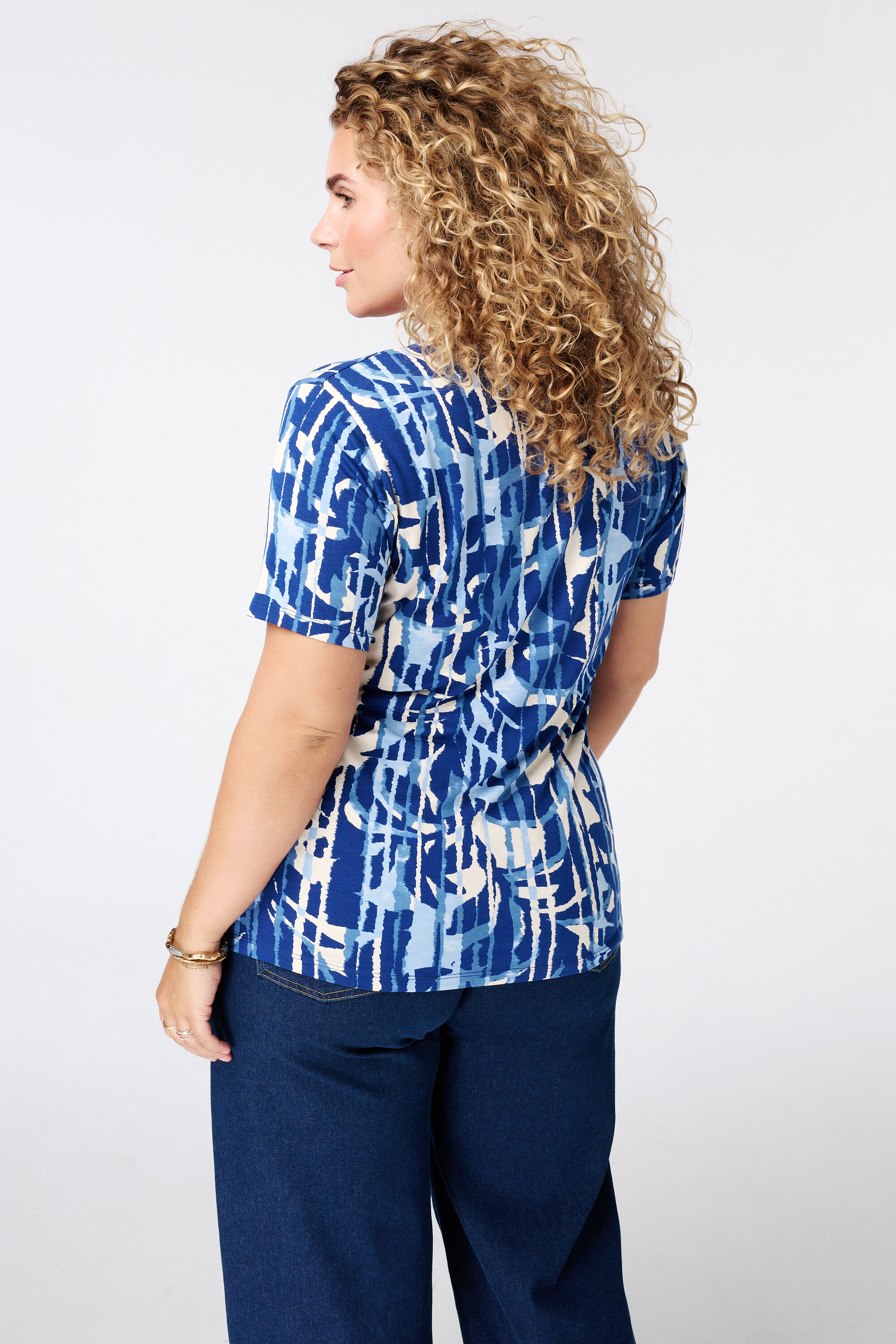 Camiseta con estampado image number 3