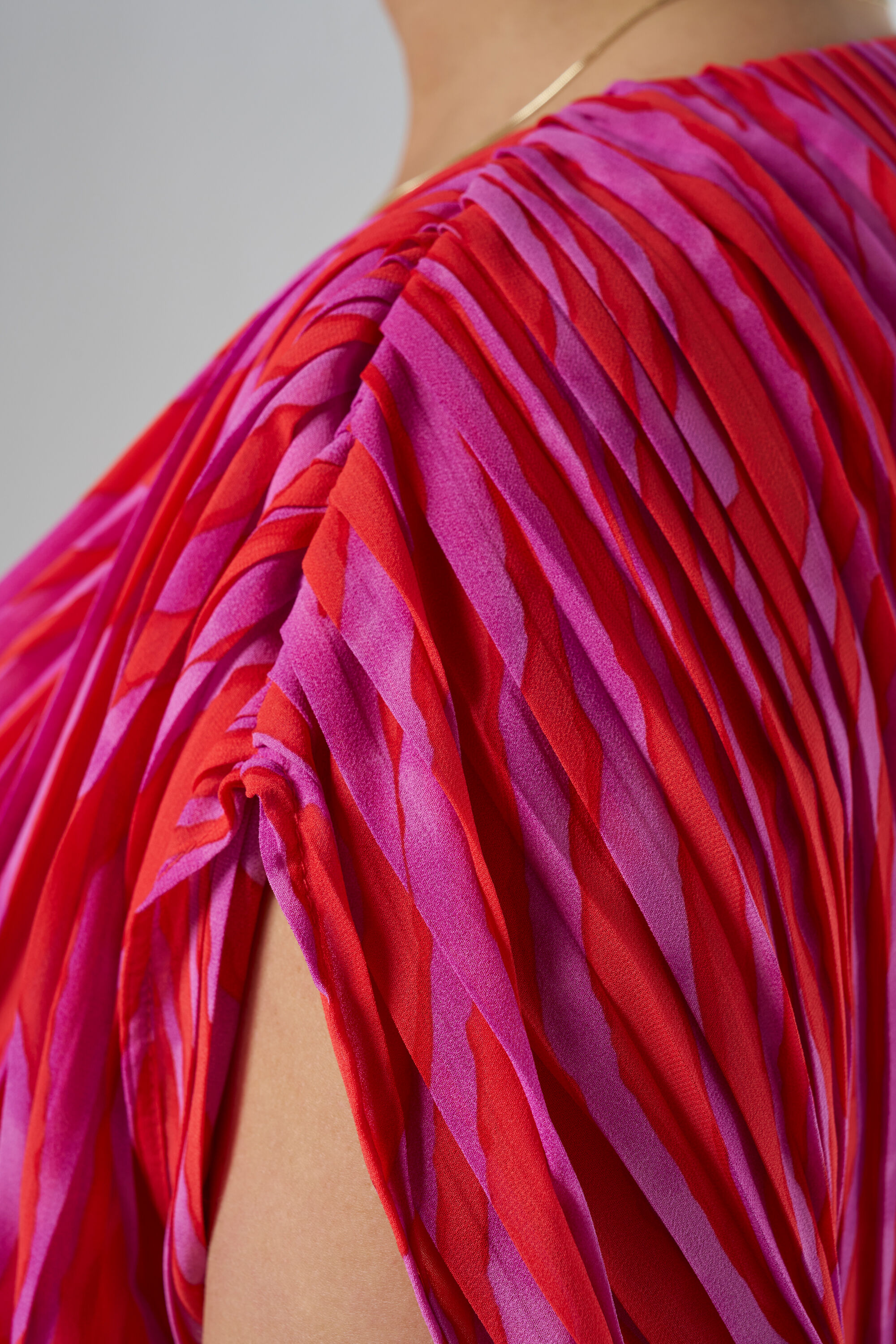 Vestido con estampado image number 4