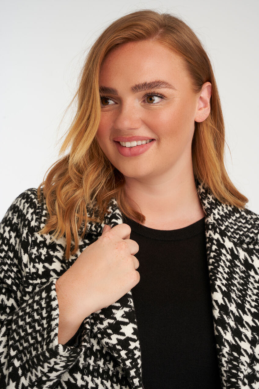 Elegante abrigo pata de gallo image number 5