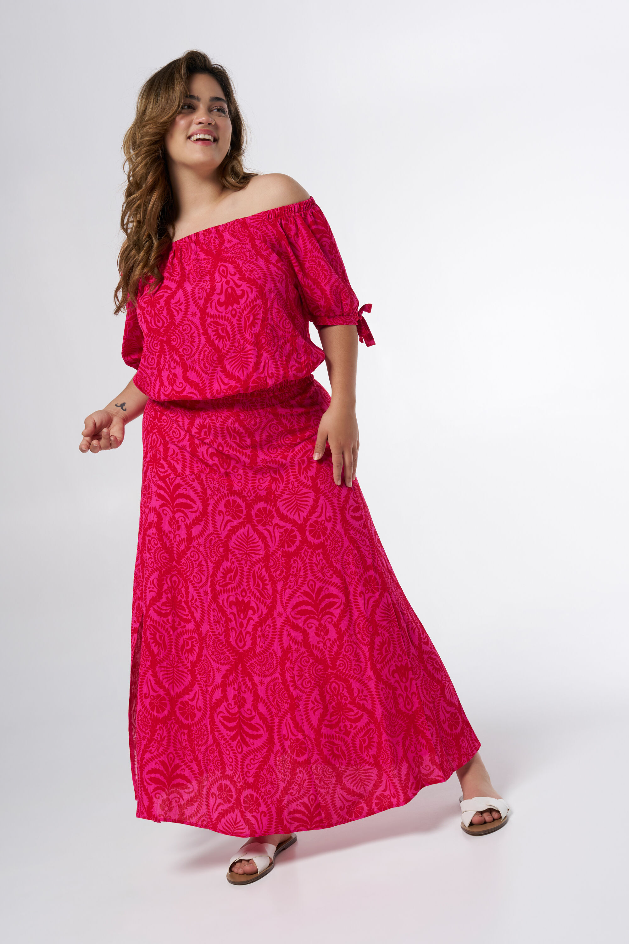 Blusa con los hombros al descubierto image number 5