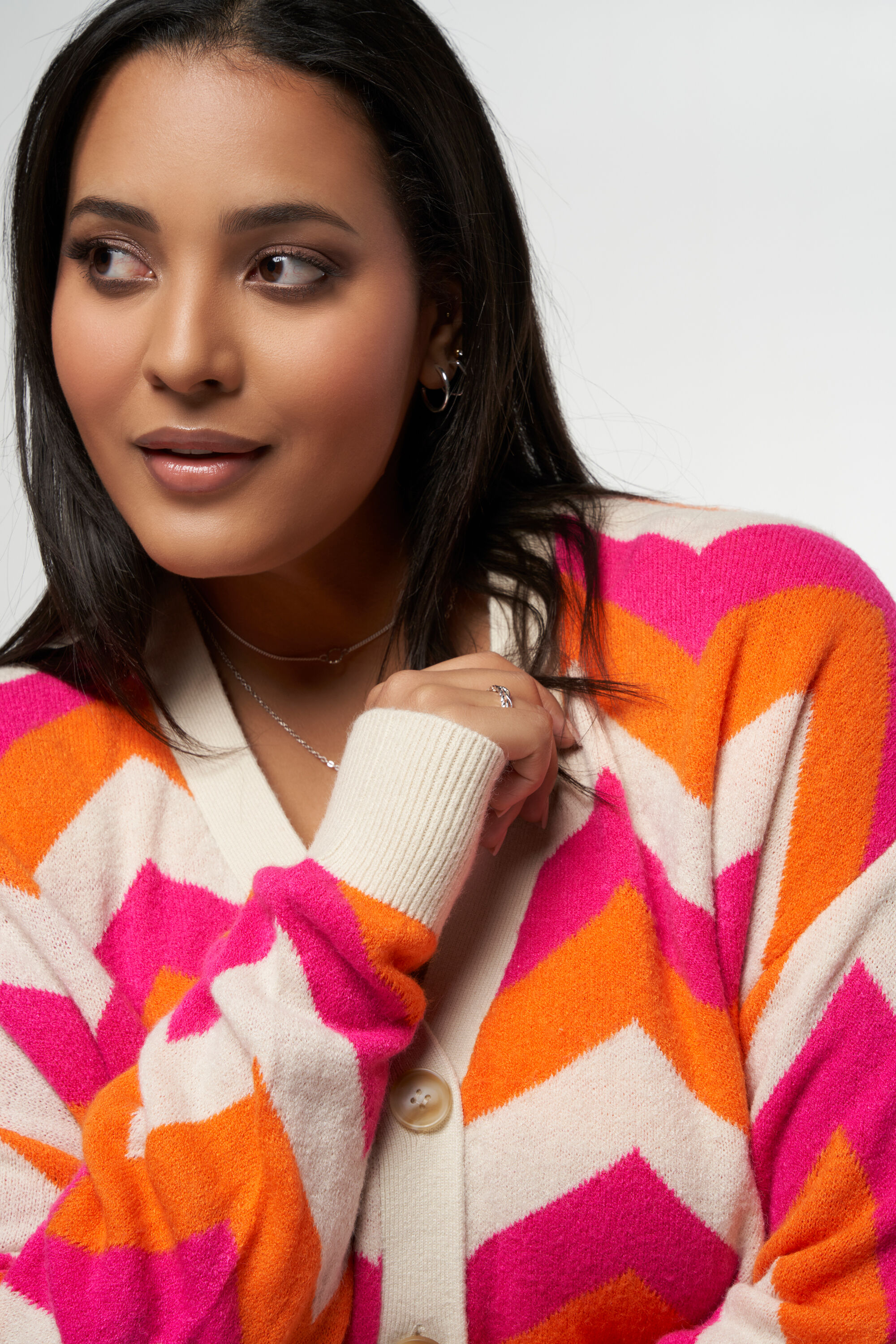 C&aacute;rdigan con botones  image number 4