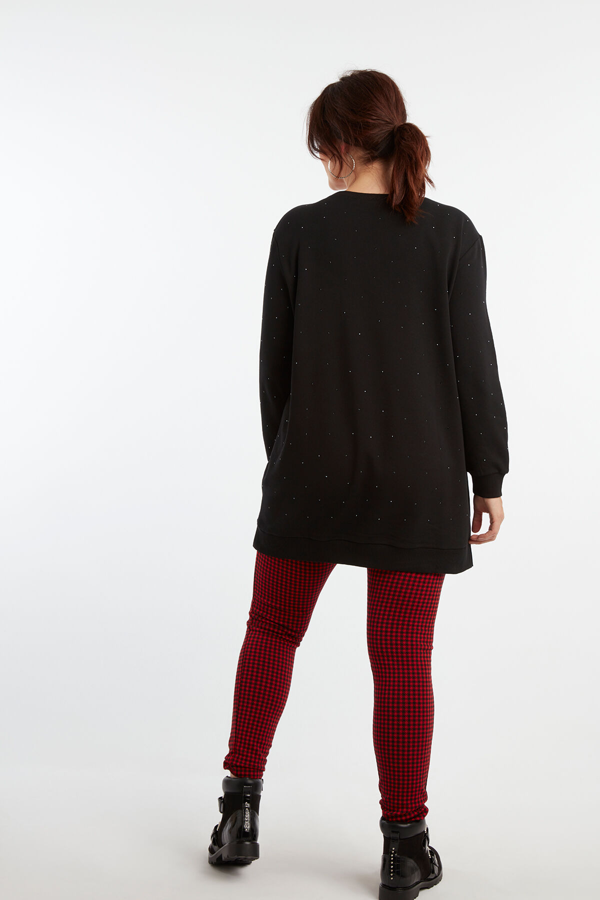 Jersey con tachuelas image number 4