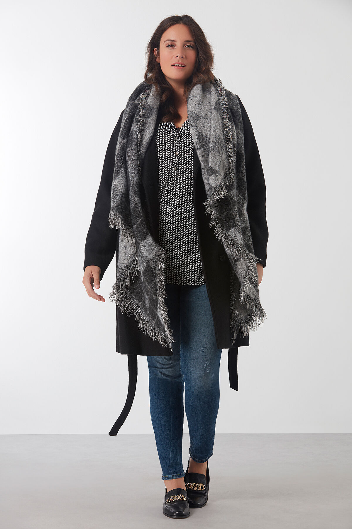 Fular con l&uacute;rex plateado image number 1