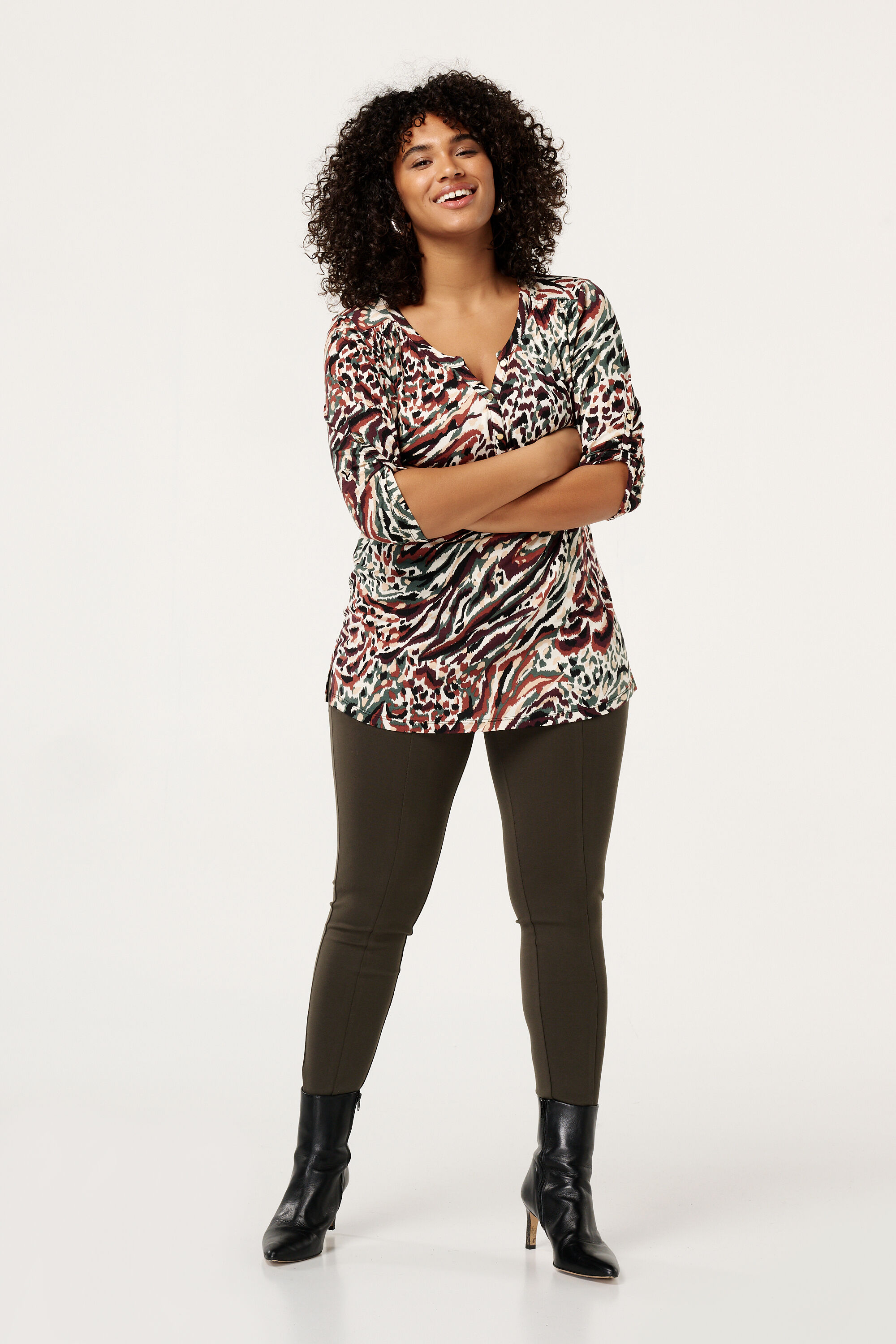 Top con estampado image number 5