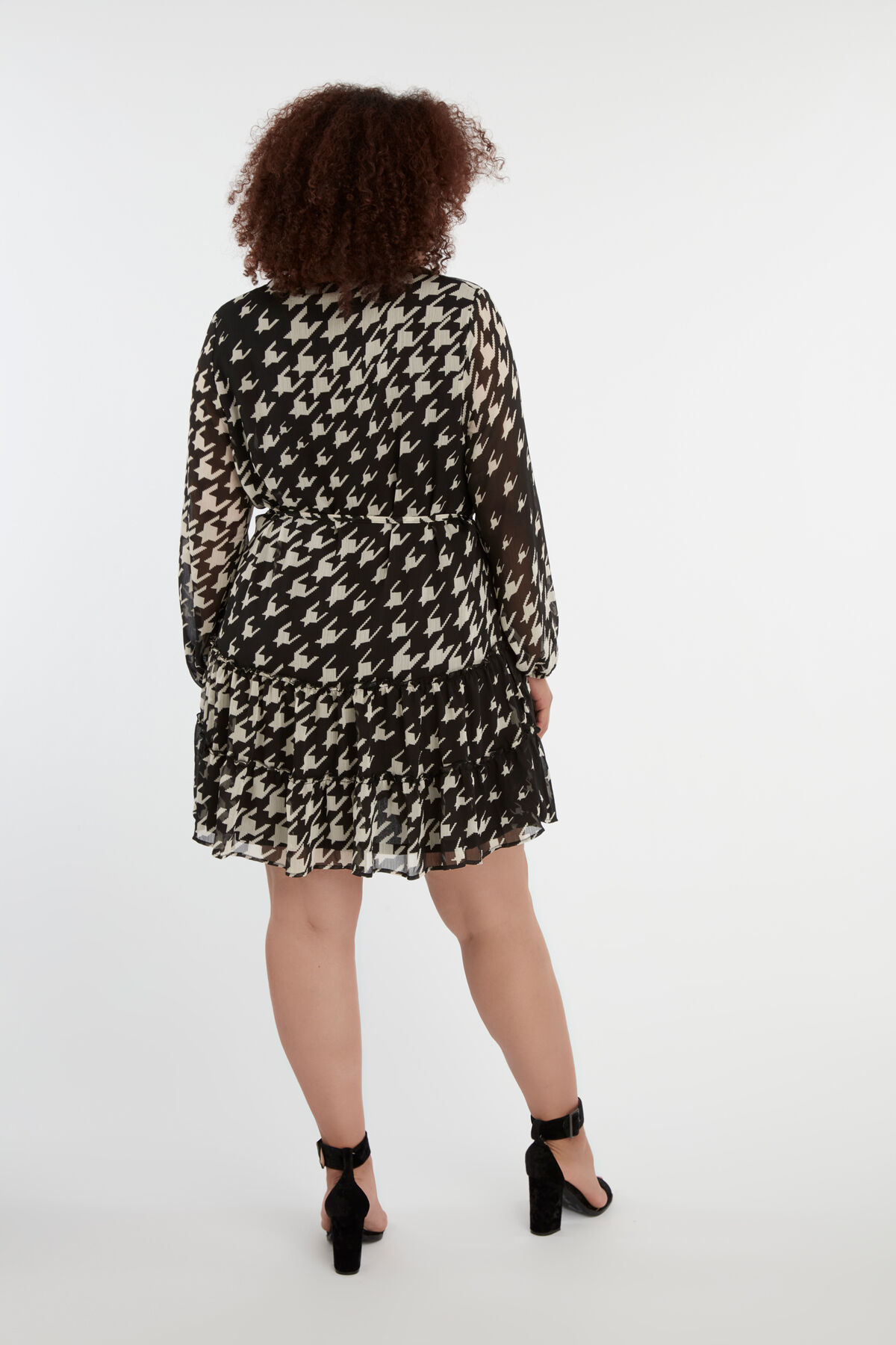 Vestido con estampado pata de gallo image number 3