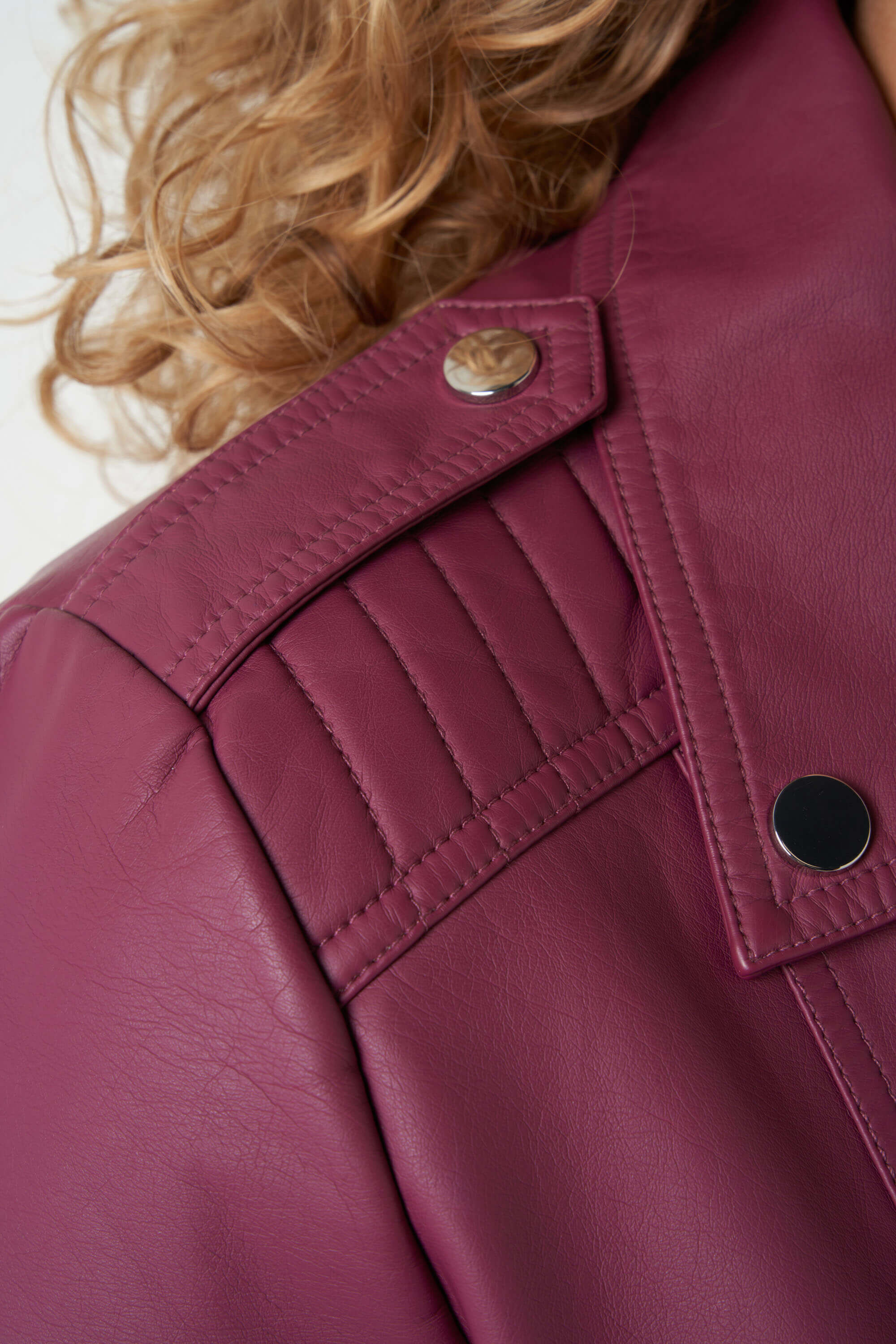 Cazadora de Cuero Sint&eacute;tico image number 5