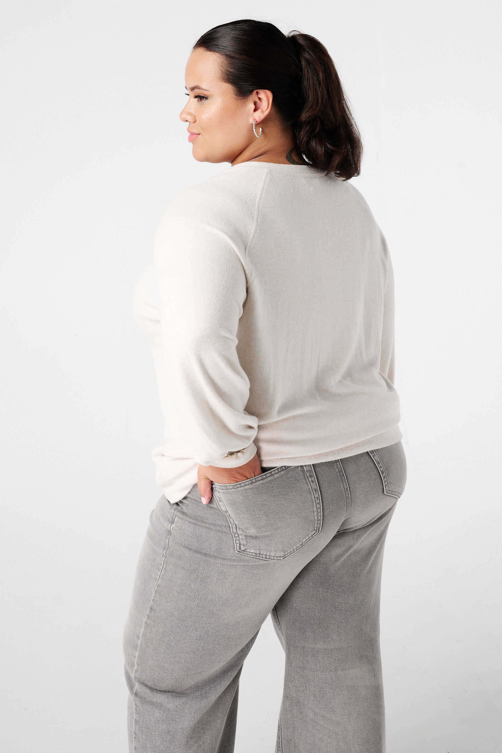 Jersey de terciopelo con botones de strass image number 3