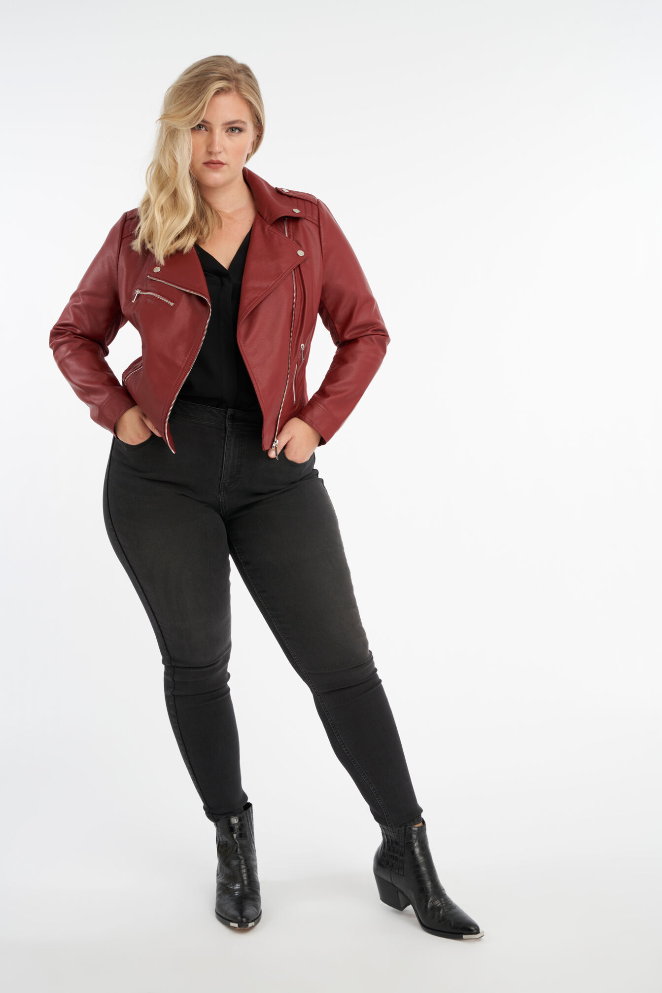 Chaqueta motera de cuero sint&eacute;tico image number 4