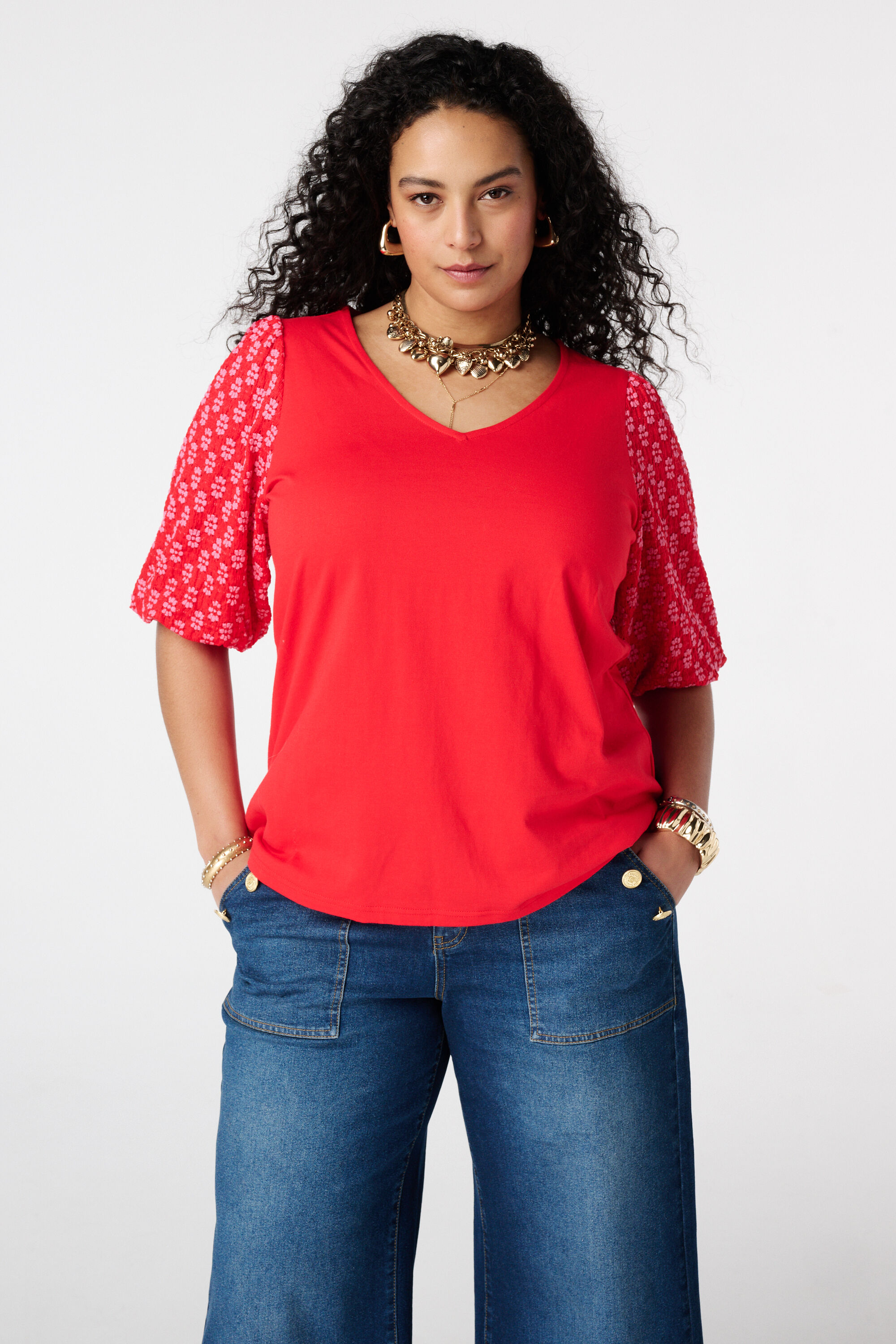 Top con mangas abullonadas