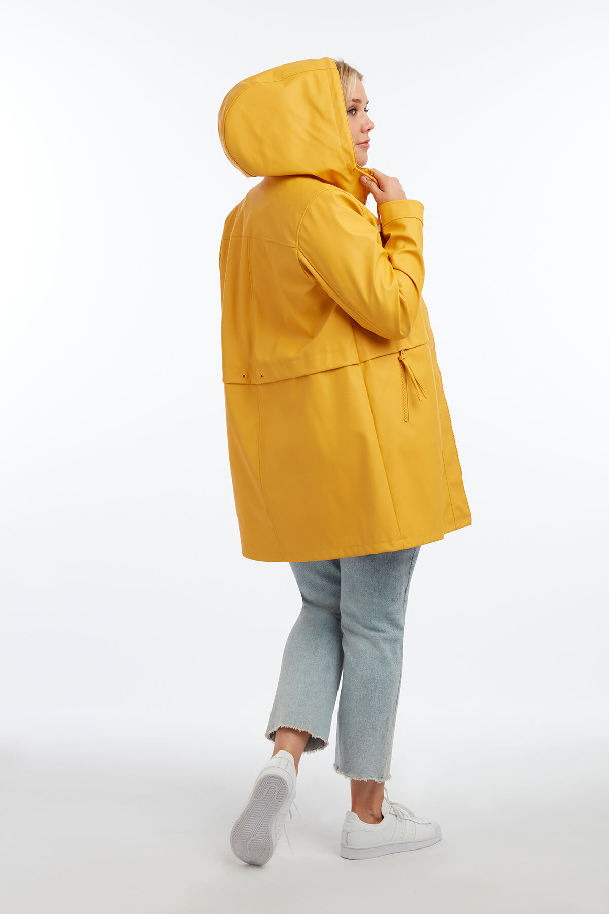 Chubasquero image number 6