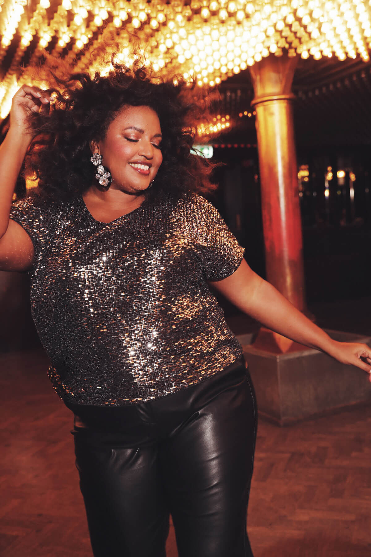 Top con lentejuelas  image number 0