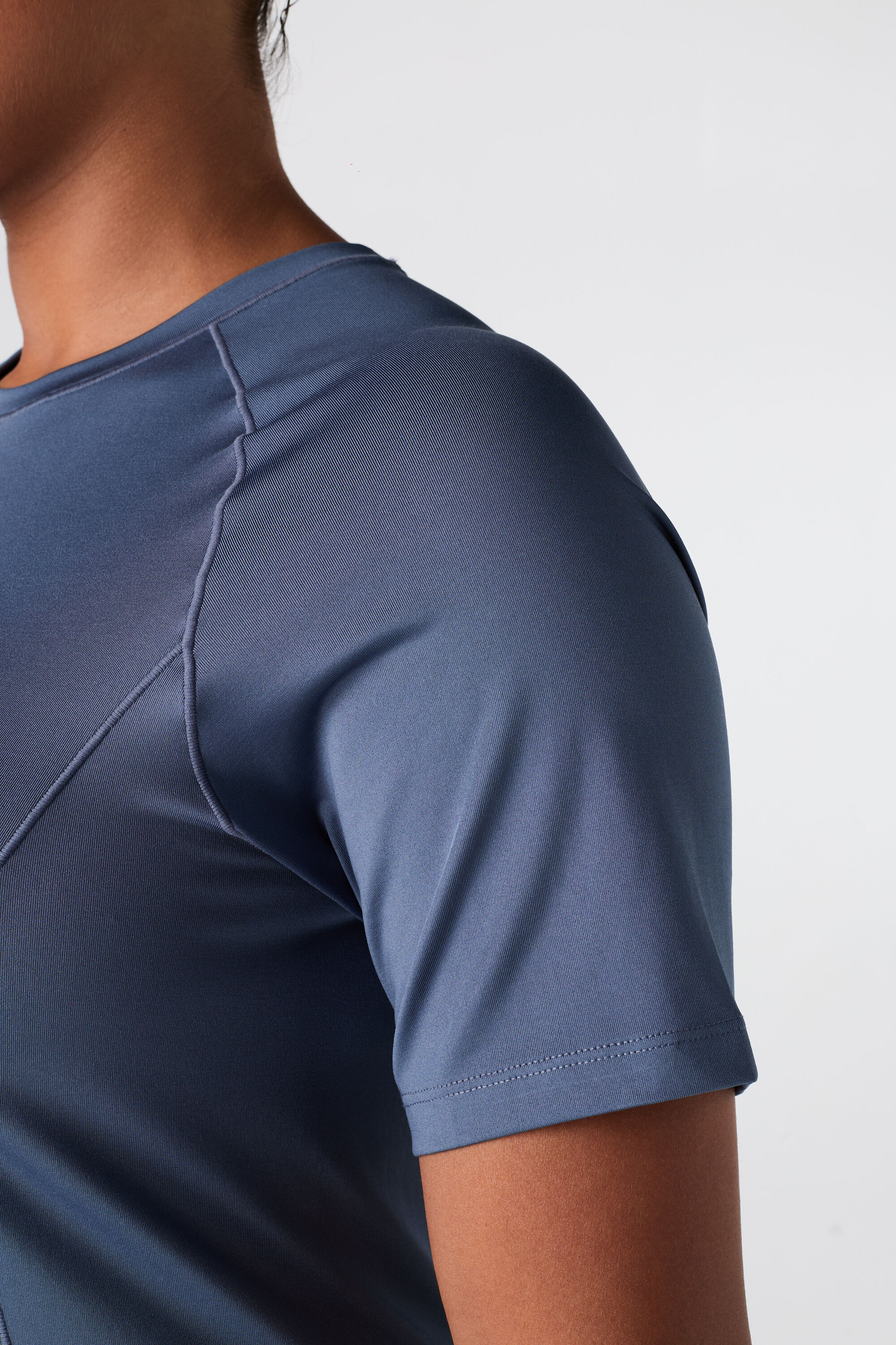 Camiseta deportiva image number 6