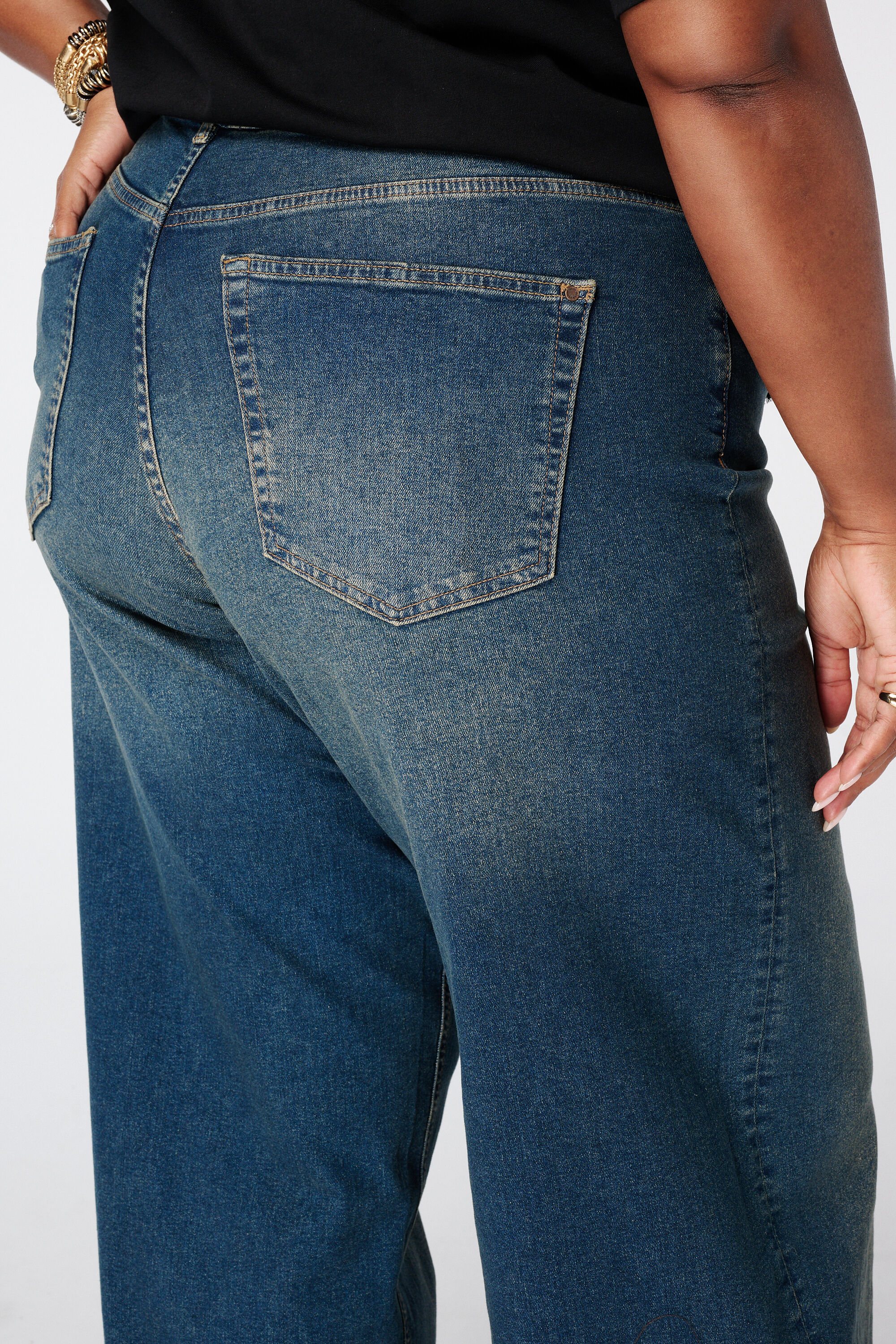 Vaqueros wide leg image number 4