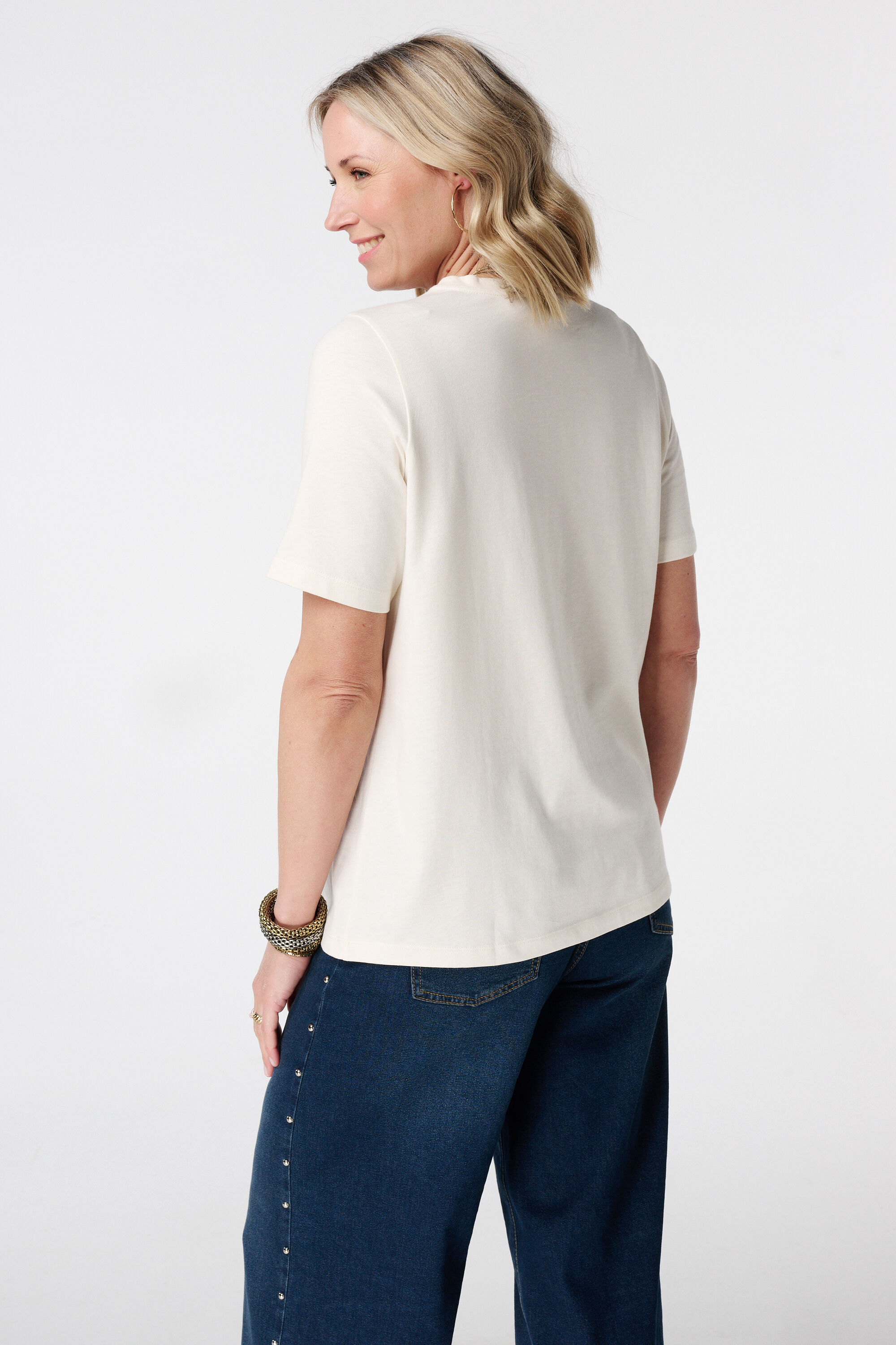 Camiseta con estampado de encaje image number 3