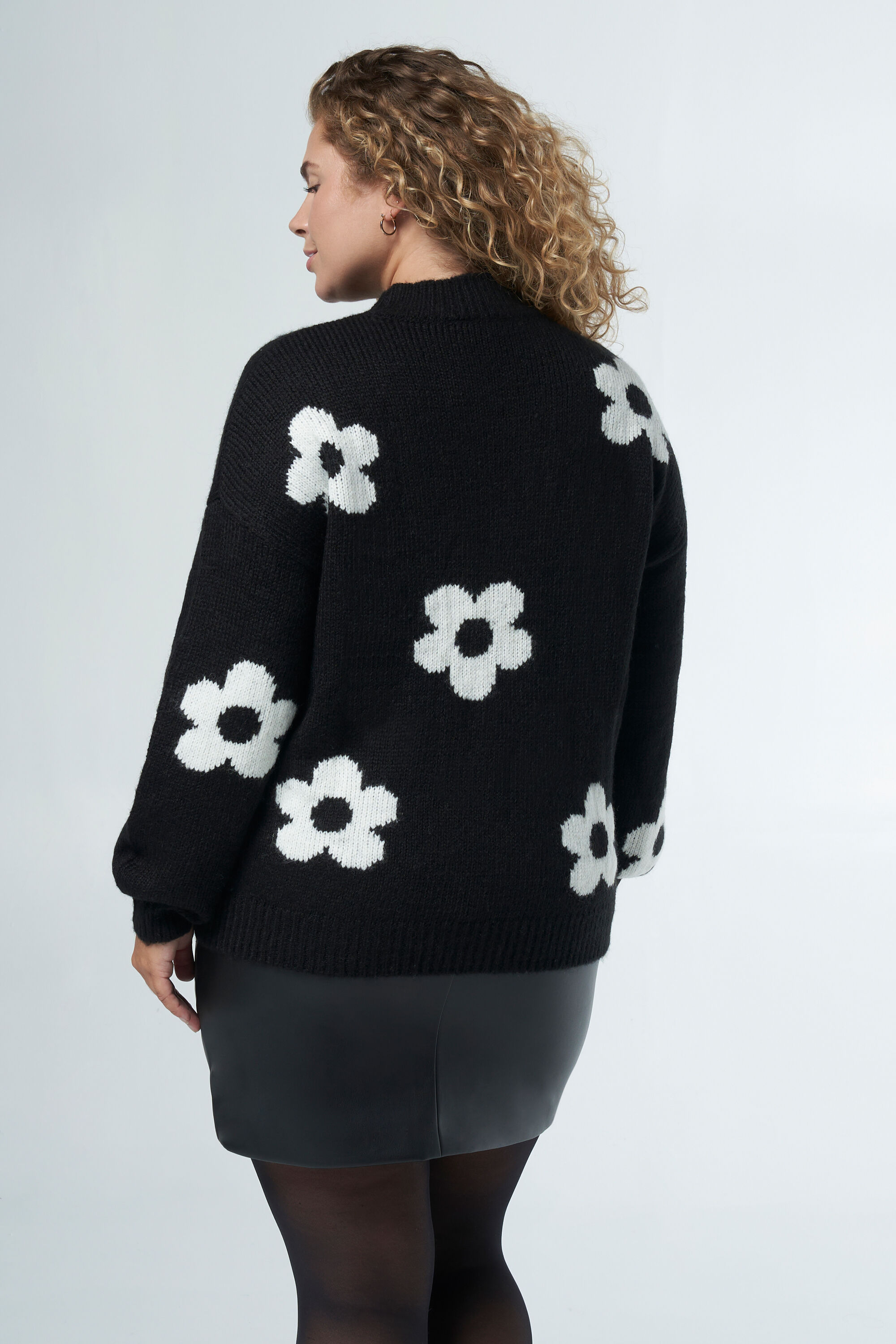 Jersey de punto con flores image number 3