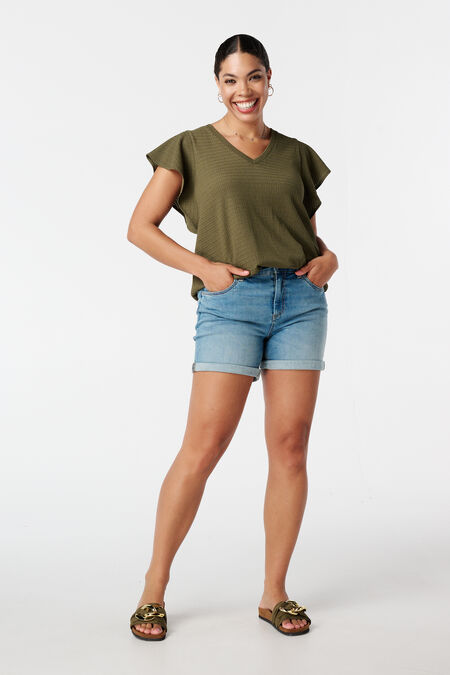 Shorts denim con tejido elástico Shorts denim con tejido elástico