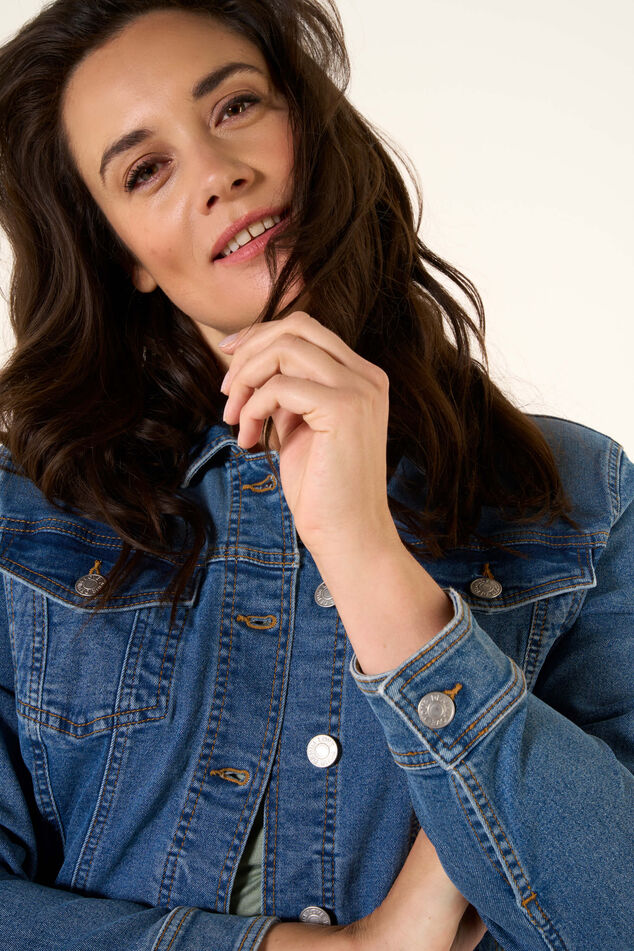 Chaqueta de mezclilla image number 4