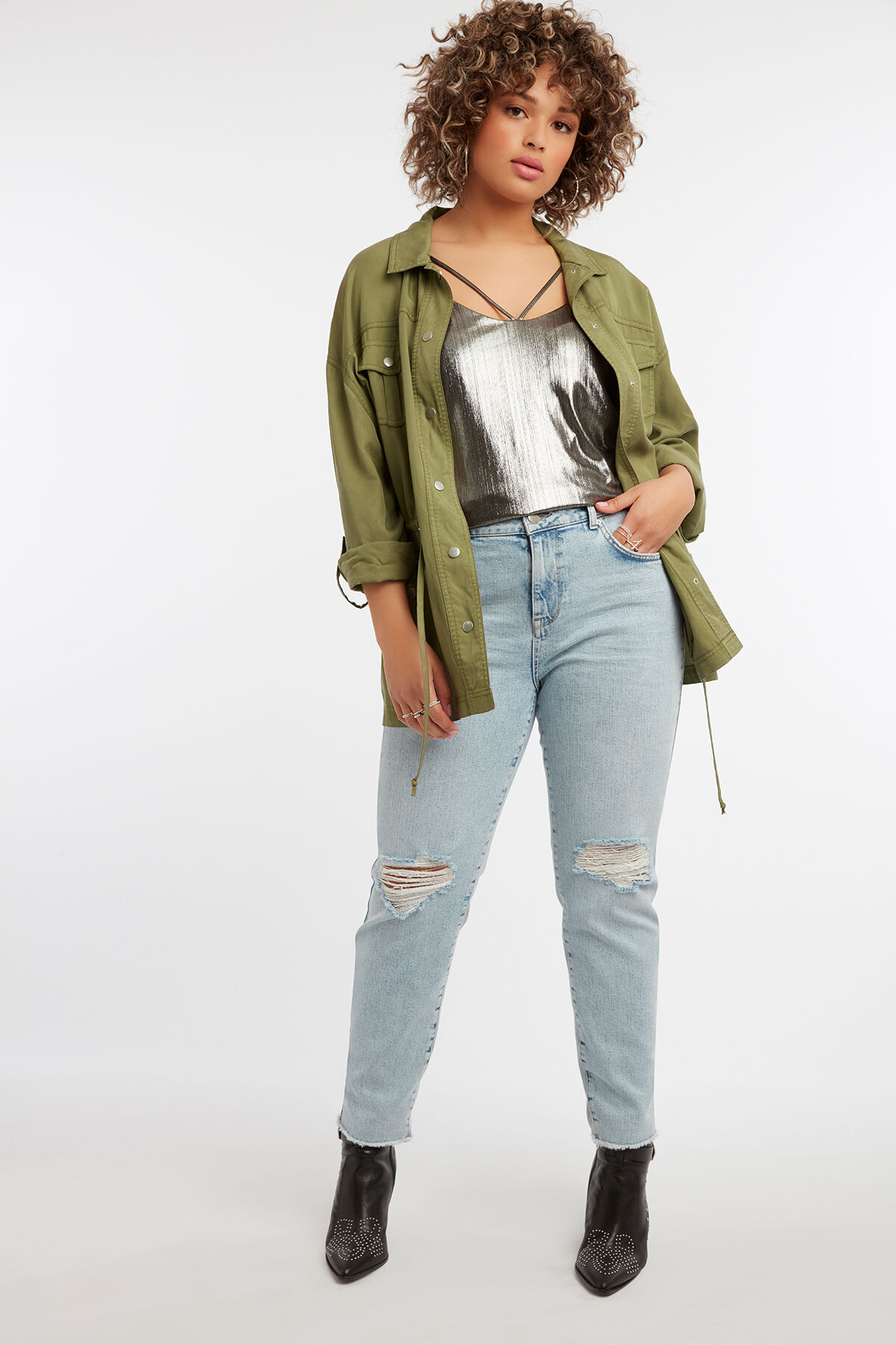 Top brillante con tirantes cruzados image number 5