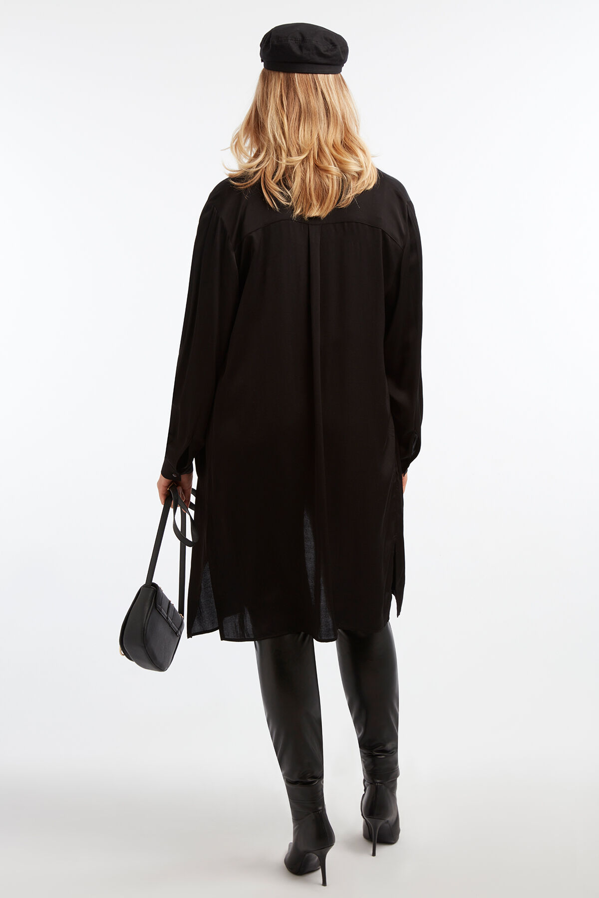 Blusa de sat&eacute;n image number 5