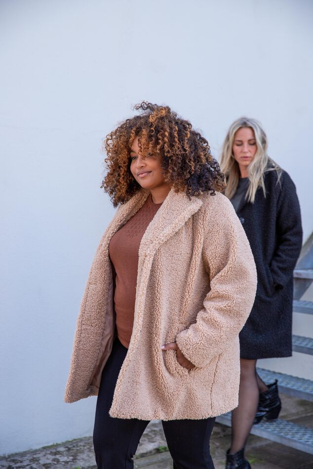 Chaquetas de peluche suave image number 0